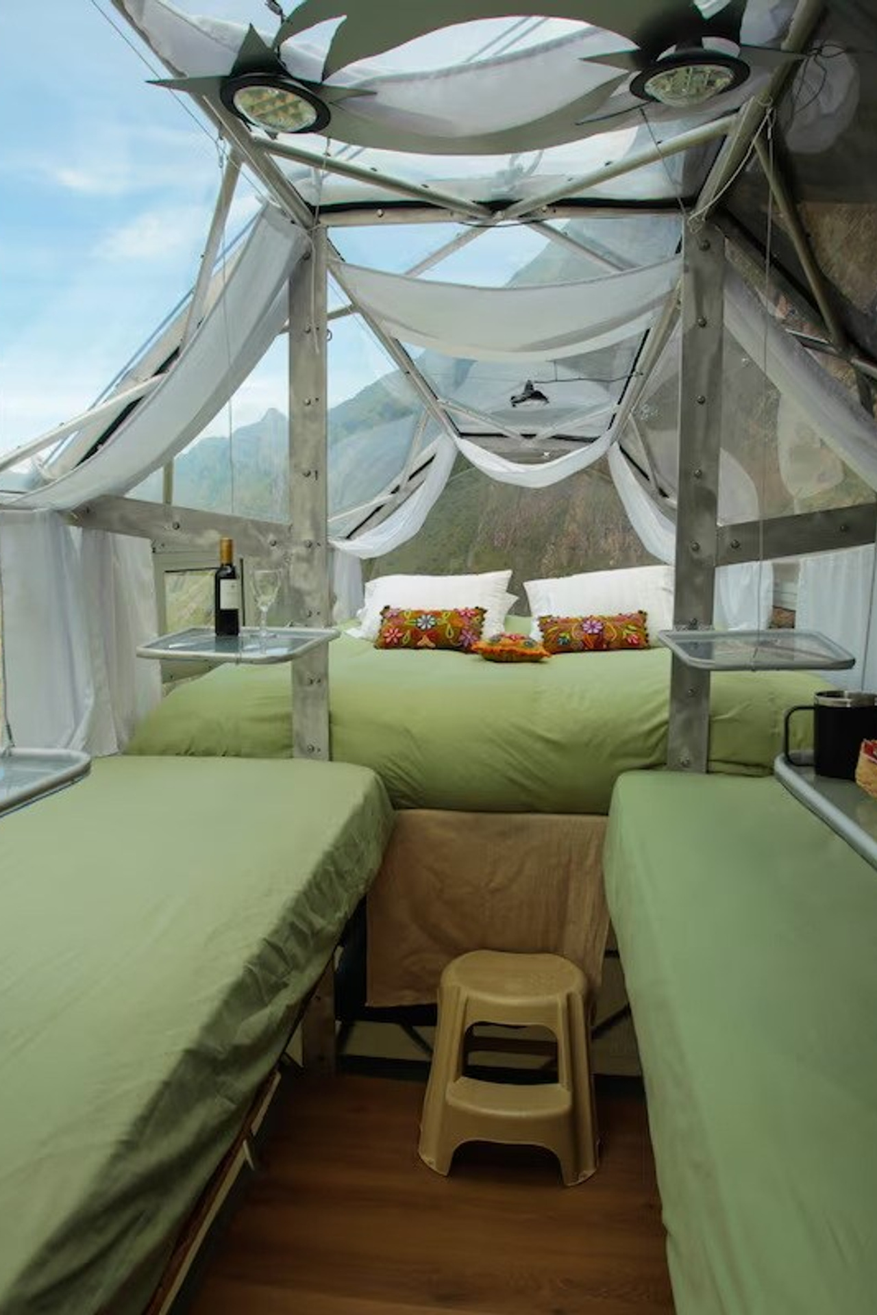 Skylodge Adventure Suites, Перу 90-100 долл плюс ндс&nbsp;18