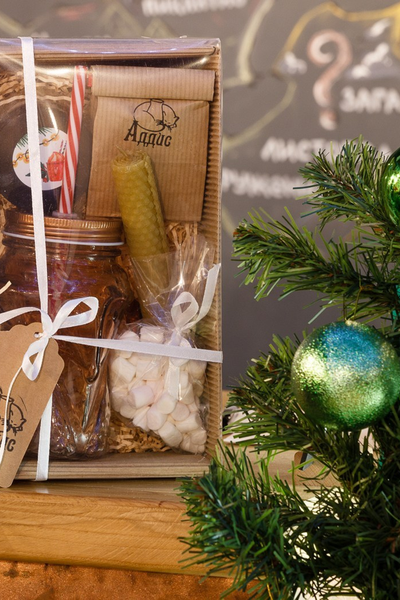 Фотосъёмка новогодних подарков для кафе Addis.