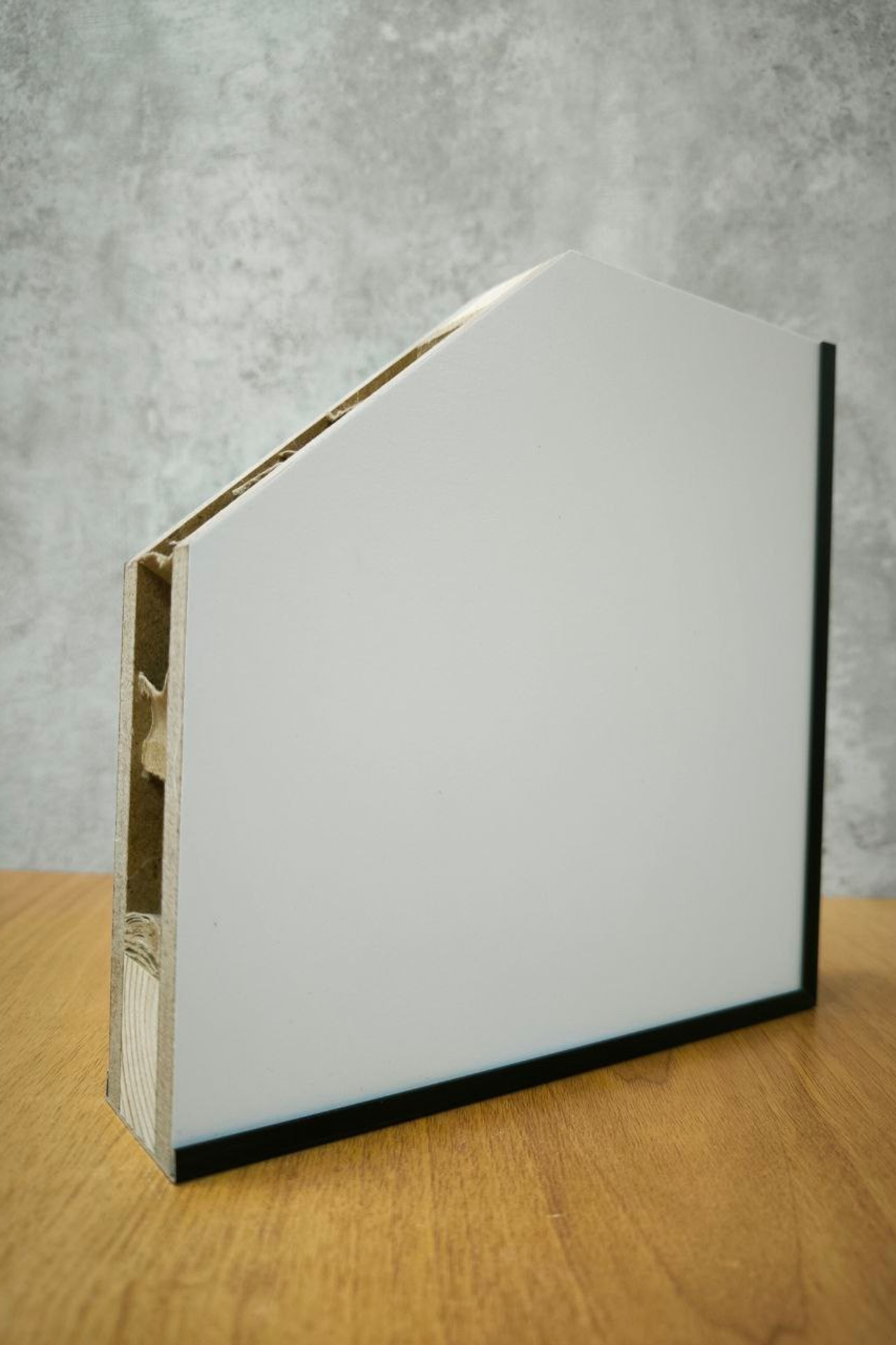 конструктив полотен в разрезе_Invisible