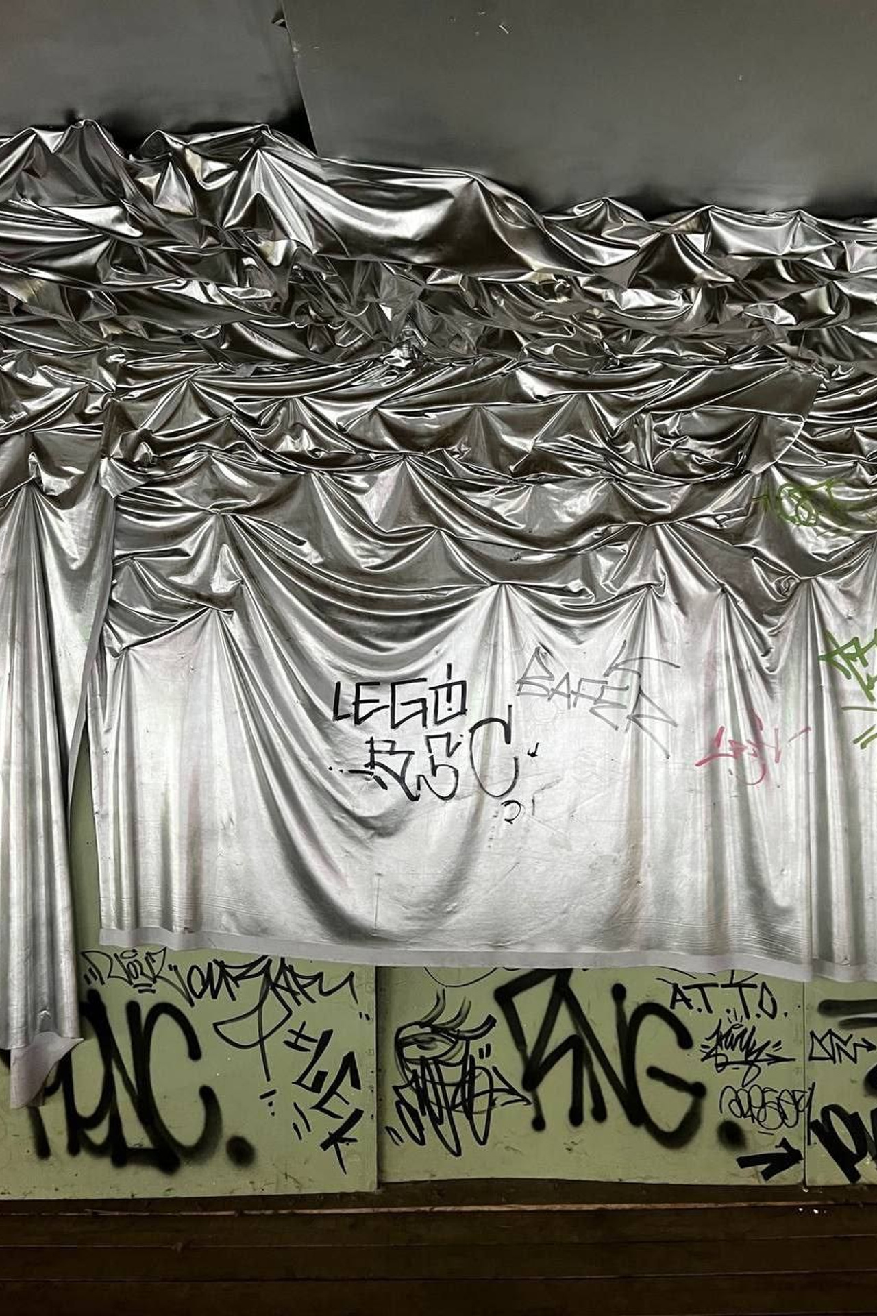 Зал Underground. Стрит съемки для маркетплейсов в Сочи | ИИ контент | fashionprod