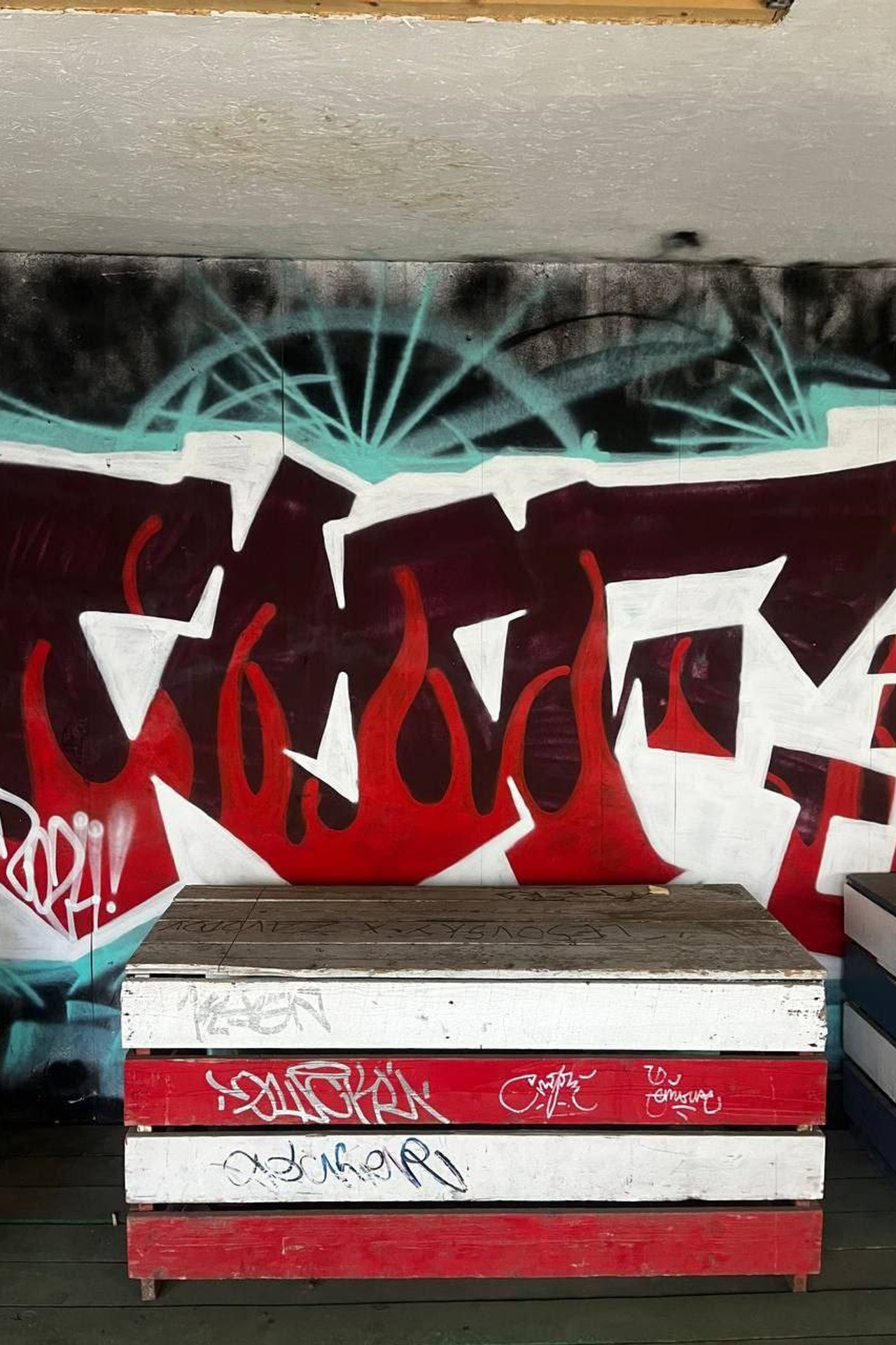 Зал Underground. Стрит съемки для маркетплейсов в Сочи | ИИ контент | fashionprod