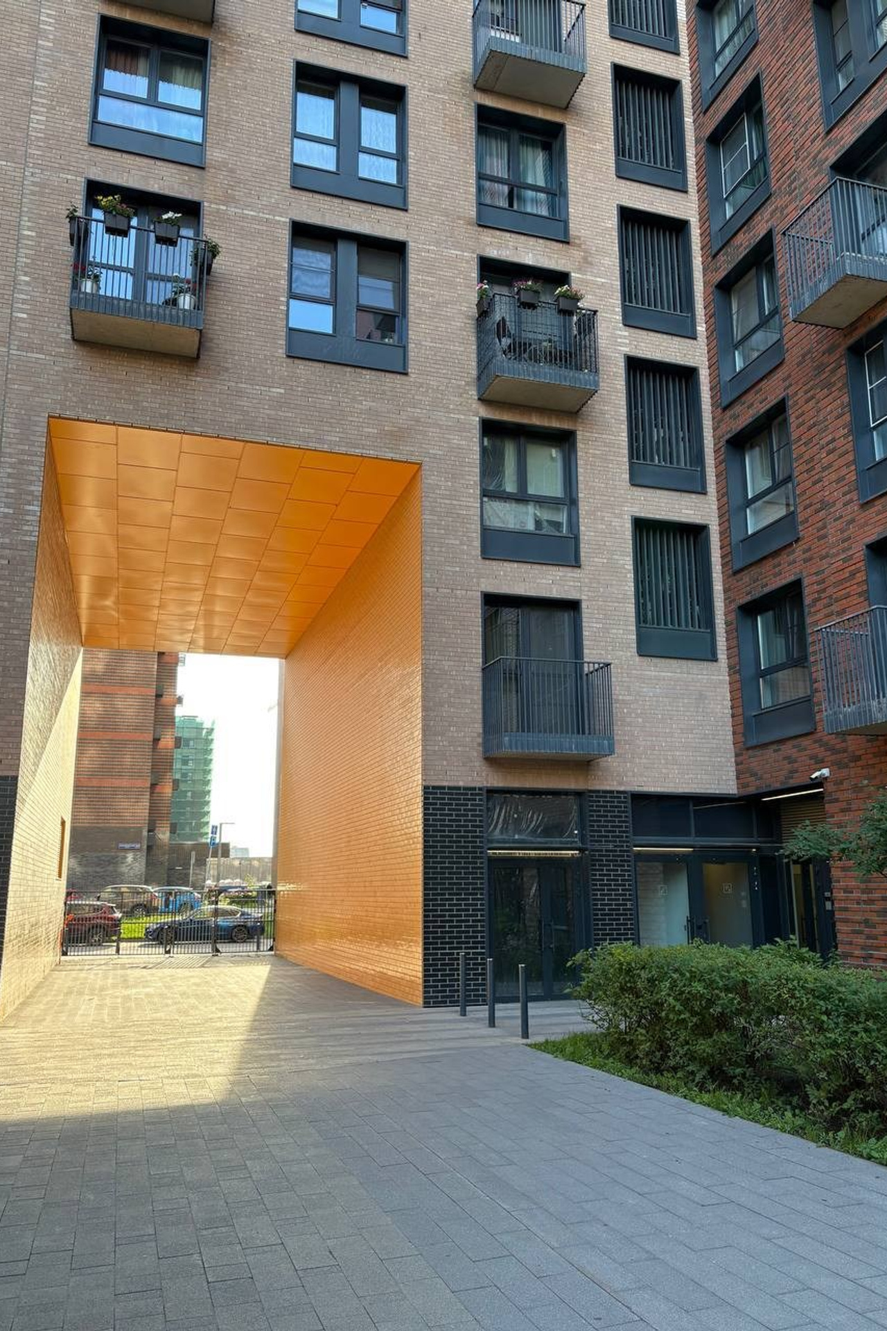 Street 1. Стрит съемки для маркетплейсов в Сочи | ИИ контент | fashionprod