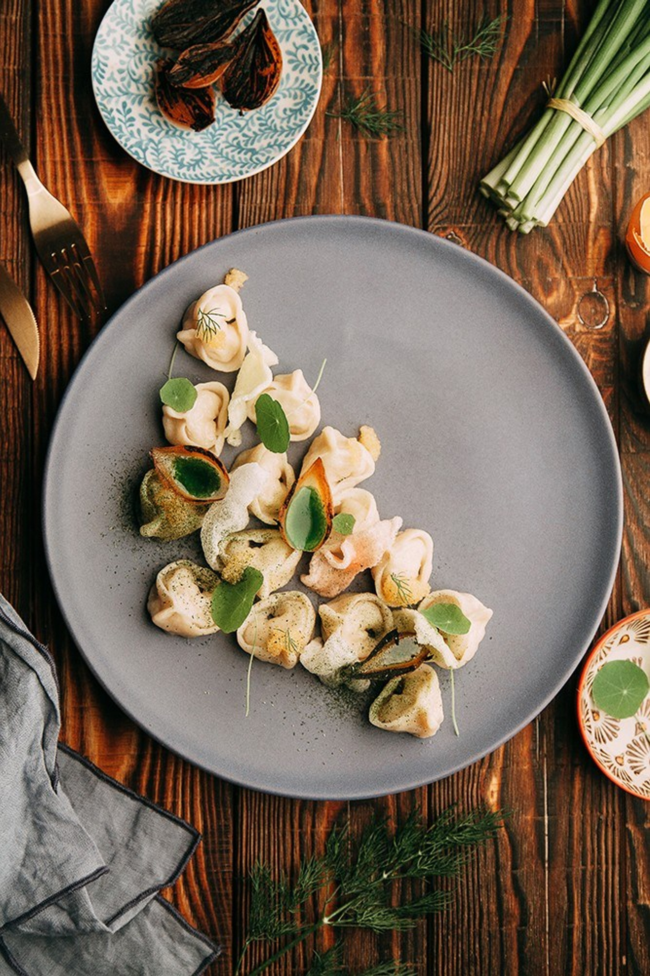 СОВРЕМЕННАЯ ПЕЛЬМЕННАЯ "ЗАМЕС"