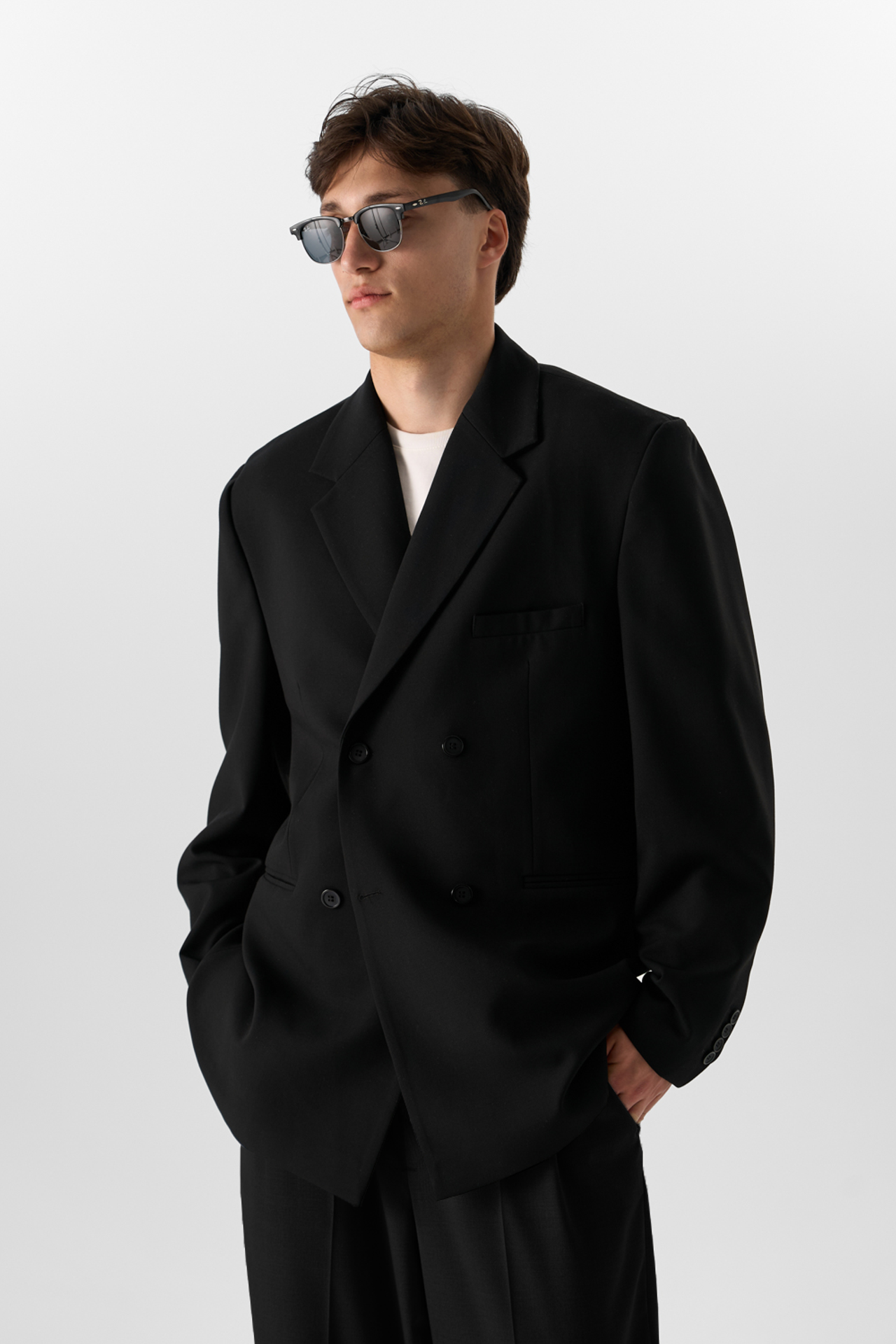 Pizhon. Михаил Евтух — фотограф для брендов и маркетплейсов в Минске