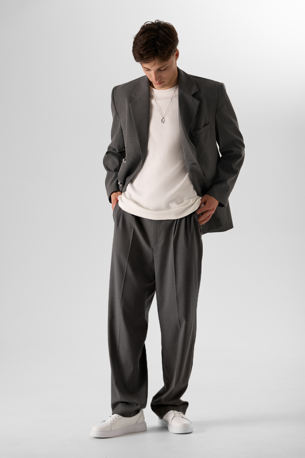 Pizhon. Михаил Евтух — фотограф для брендов и маркетплейсов в Минске