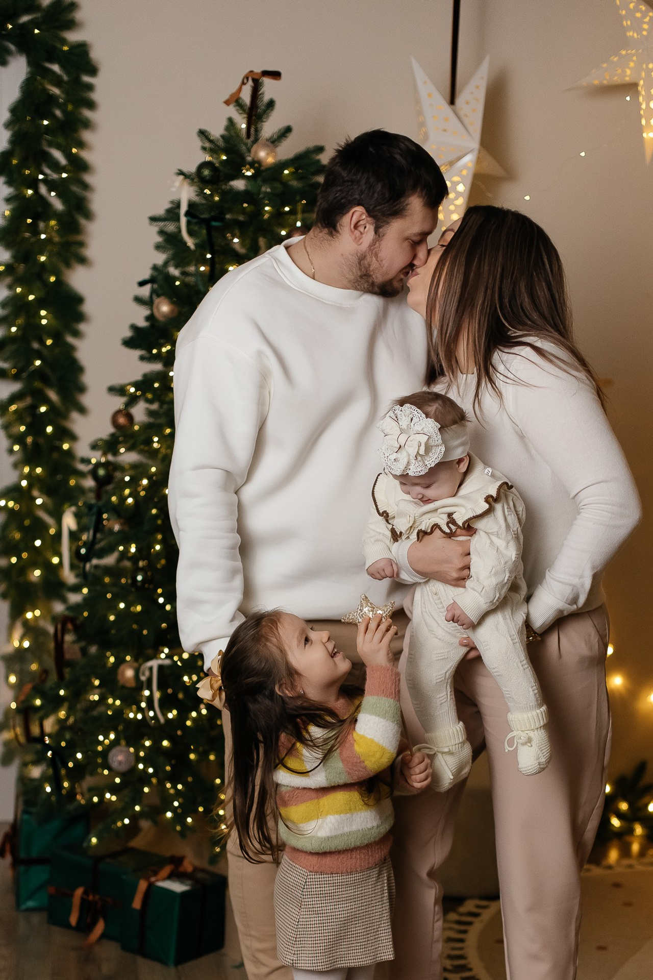 Олеся, Андрей, Мира и Арина