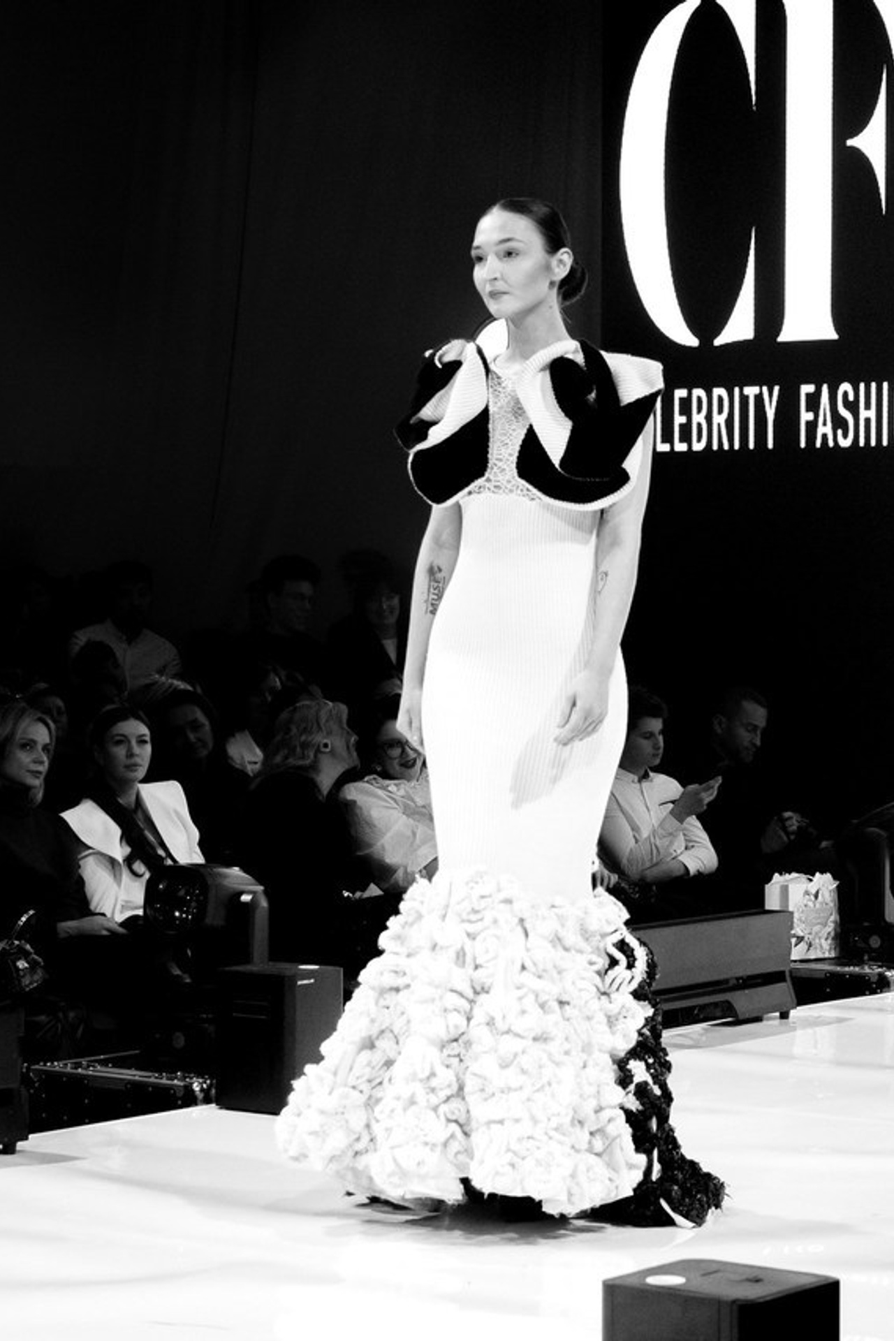 Женский портрет Оренбургская область Орск. Женский фотограф в Орске Новотроицке Динара Долганова