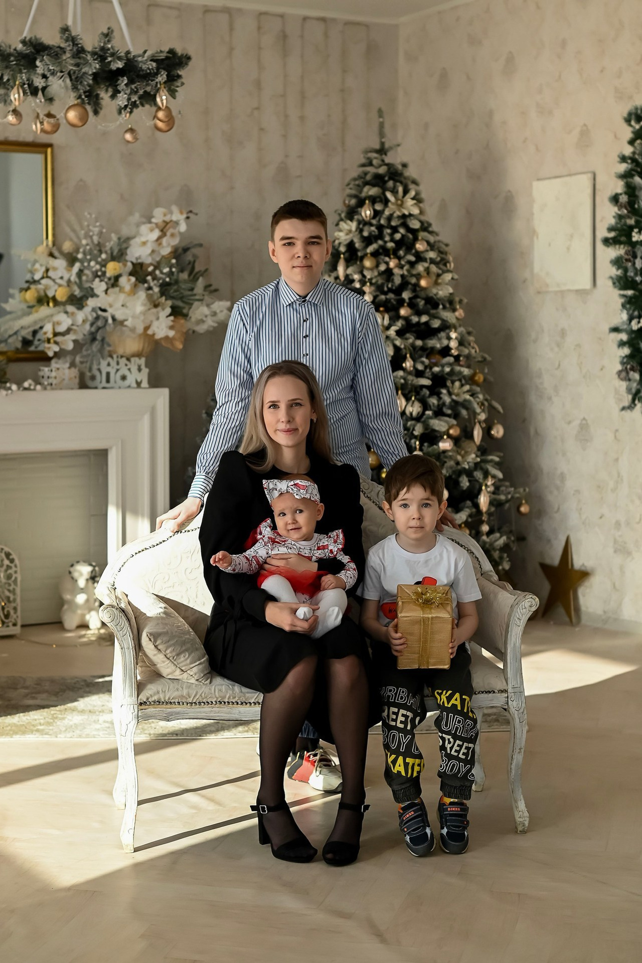 Отзывы. Профессиональные фотосессии: Индивидуальные; В ожидание чуда; Семейные; Мужской портрет; Детский портрет; Love story; Мероприятия