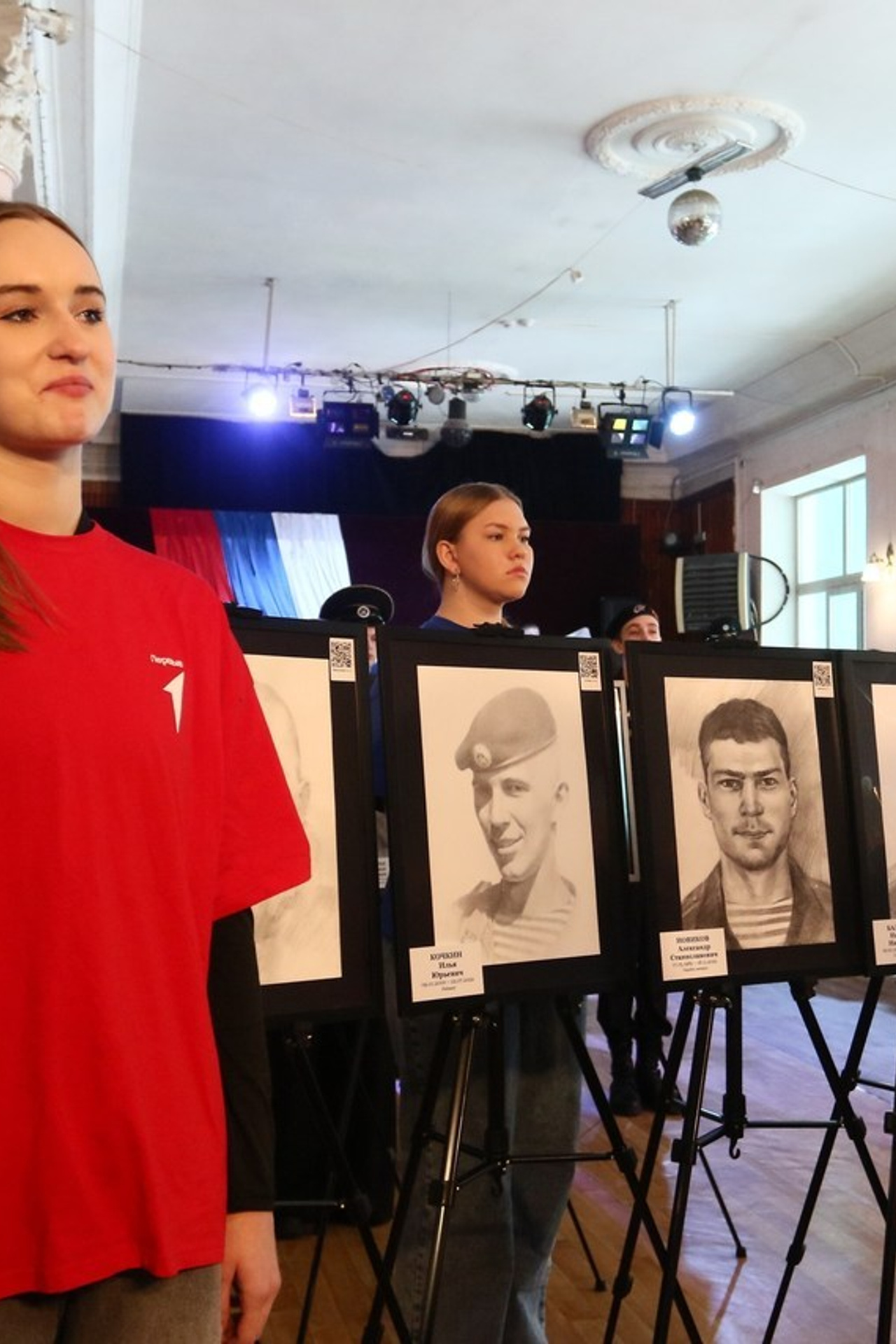 Отзывы. Профессиональные фотосессии: Индивидуальные; В ожидание чуда; Семейные; Мужской портрет; Детский портрет; Love story; Мероприятия