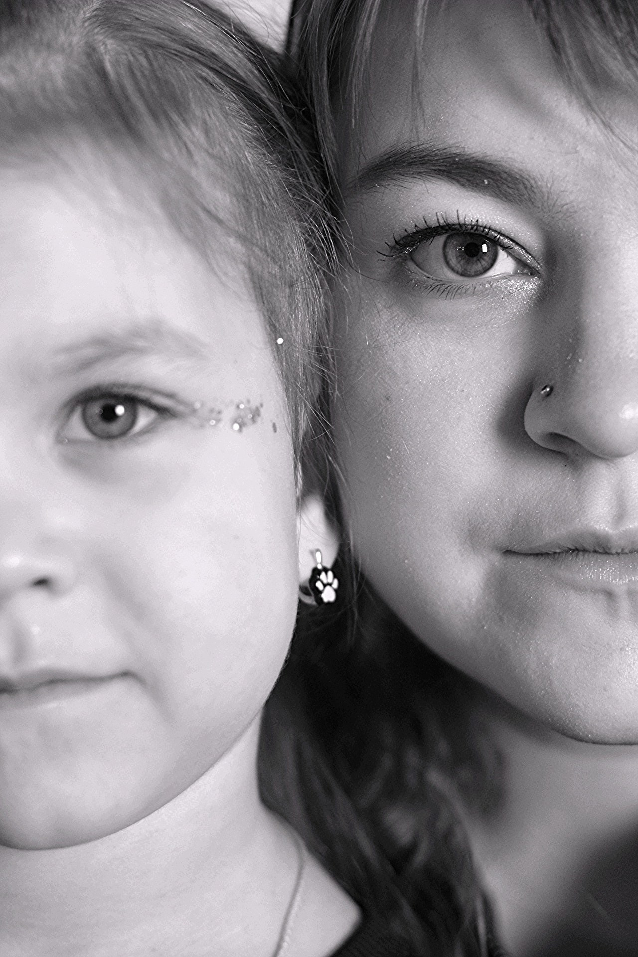 Инна и&nbsp;Карина ч/б