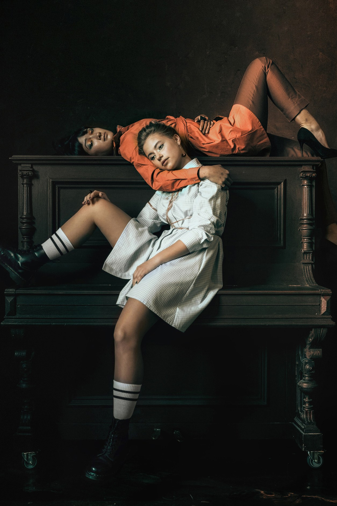 Стильная фотосессия девочек беспризорниц