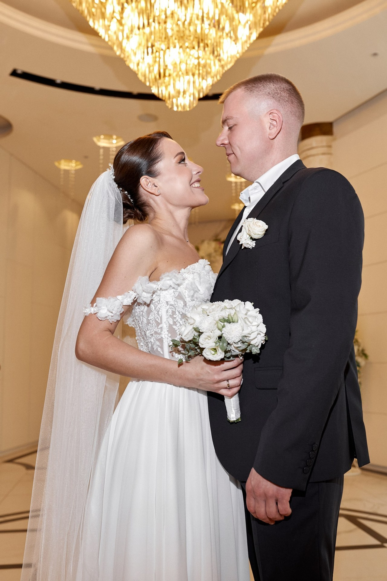 Feedback. Photographer Viki Dejavu