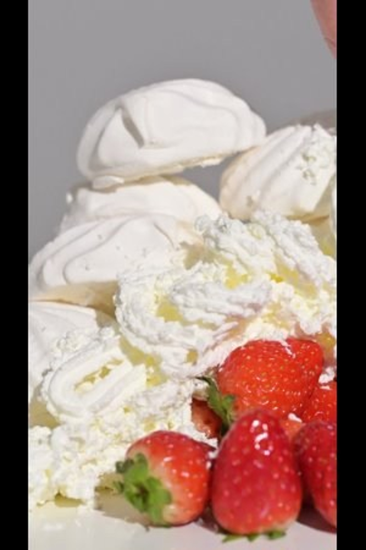 Видео для социальных сетей и маркетплейсов. Предметный контент — фотограф в Саратове Юлия