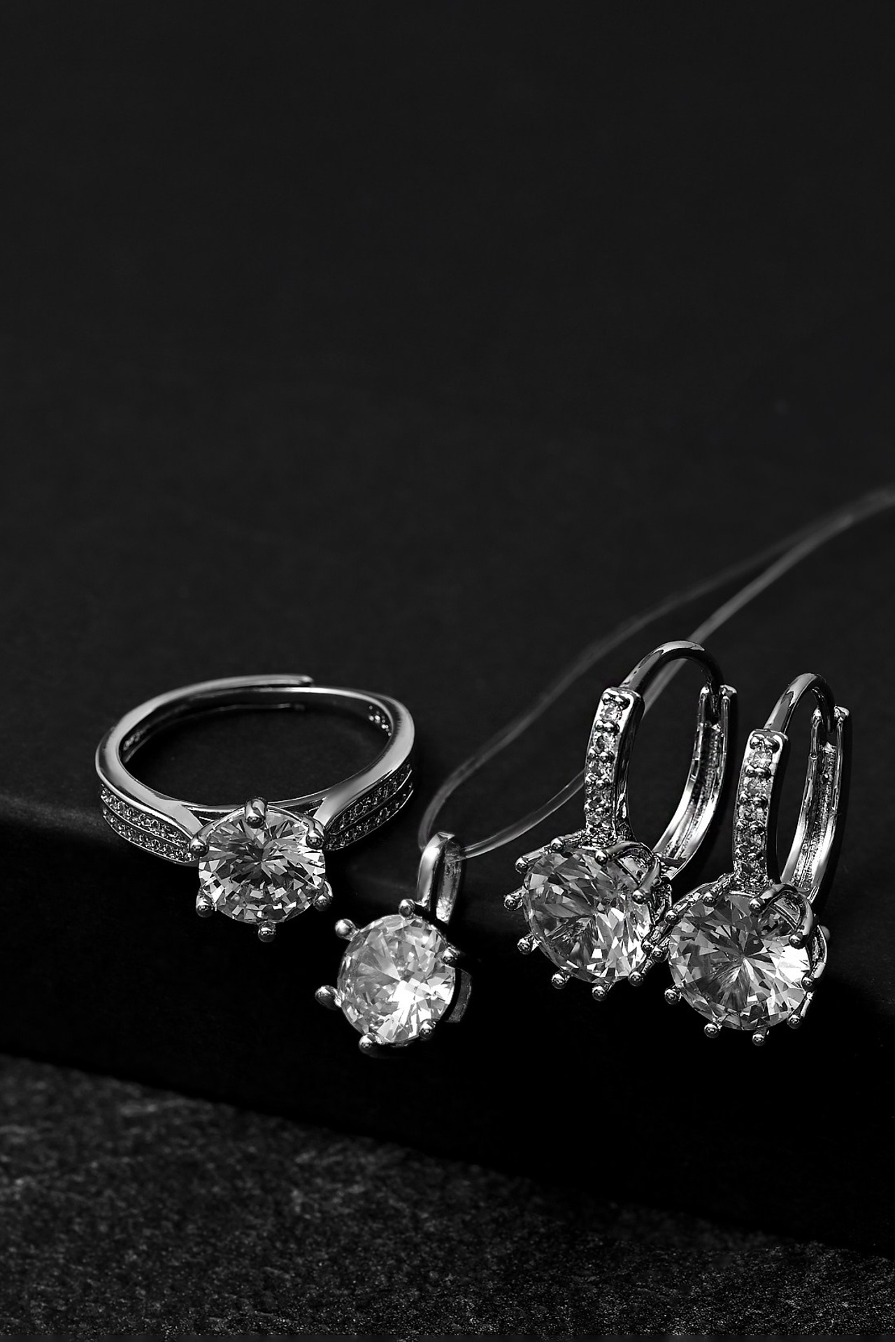 Бижутерия. Предметный контент — фотограф в Саратове Юлия