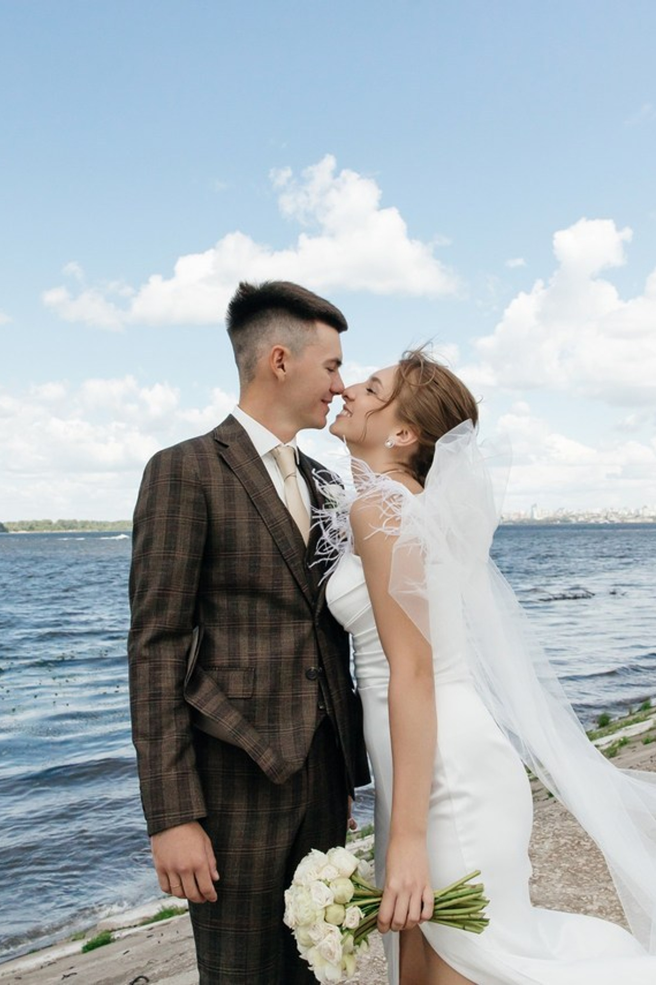 Отзывы о свадебном репортажном фотографе в  Самаре