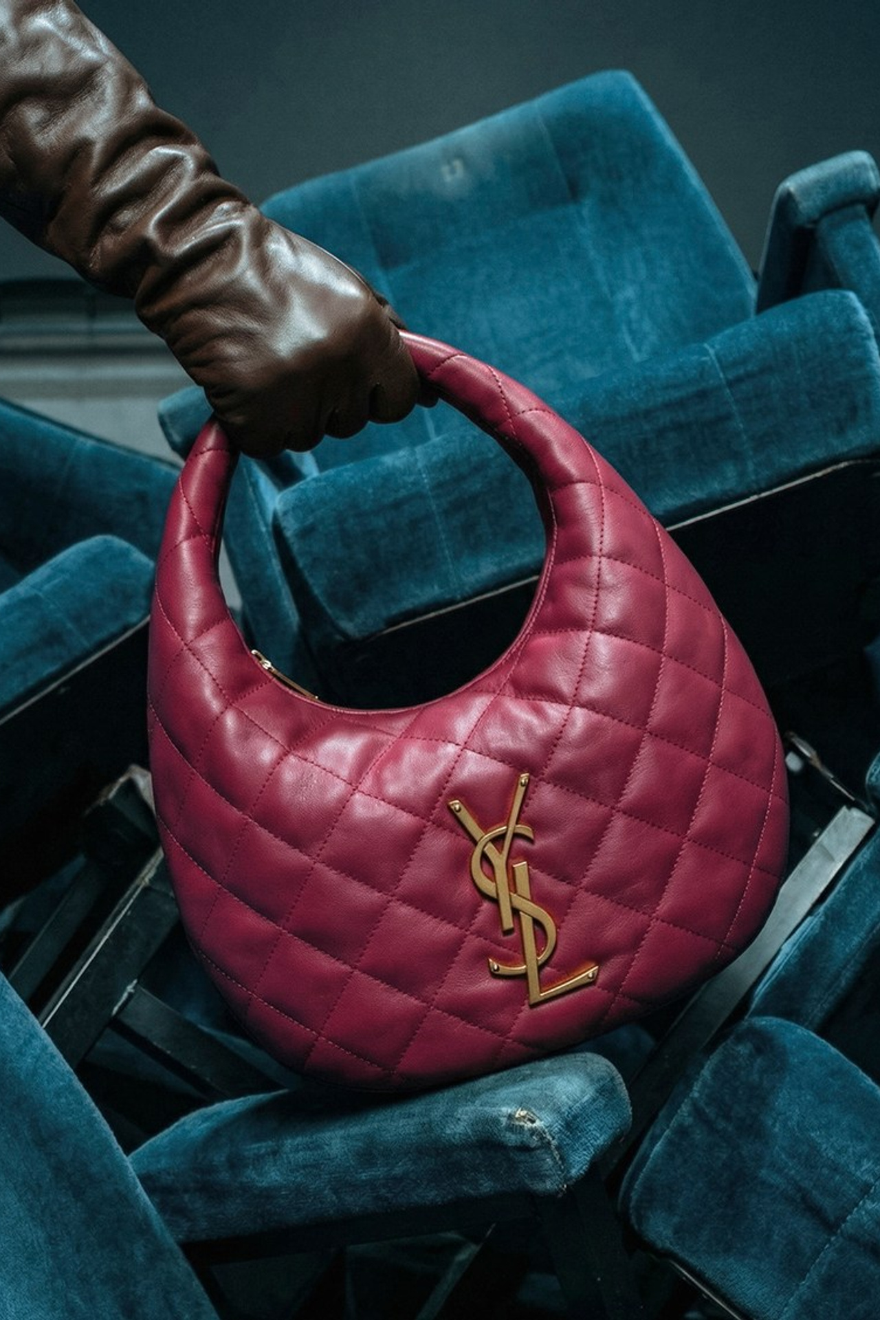 SAINT LAURENT. Фотограф и ai креатор для брендов Москва Люся Мамонова