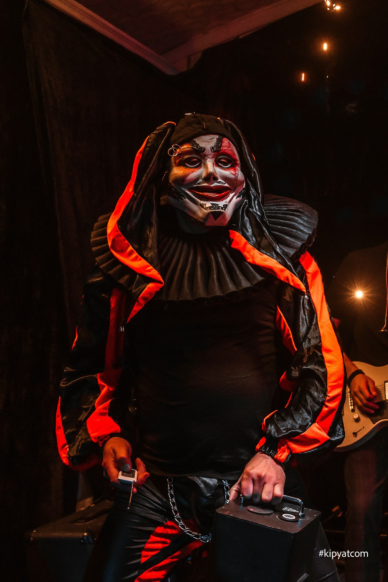 Поиск. Астана Кипятком