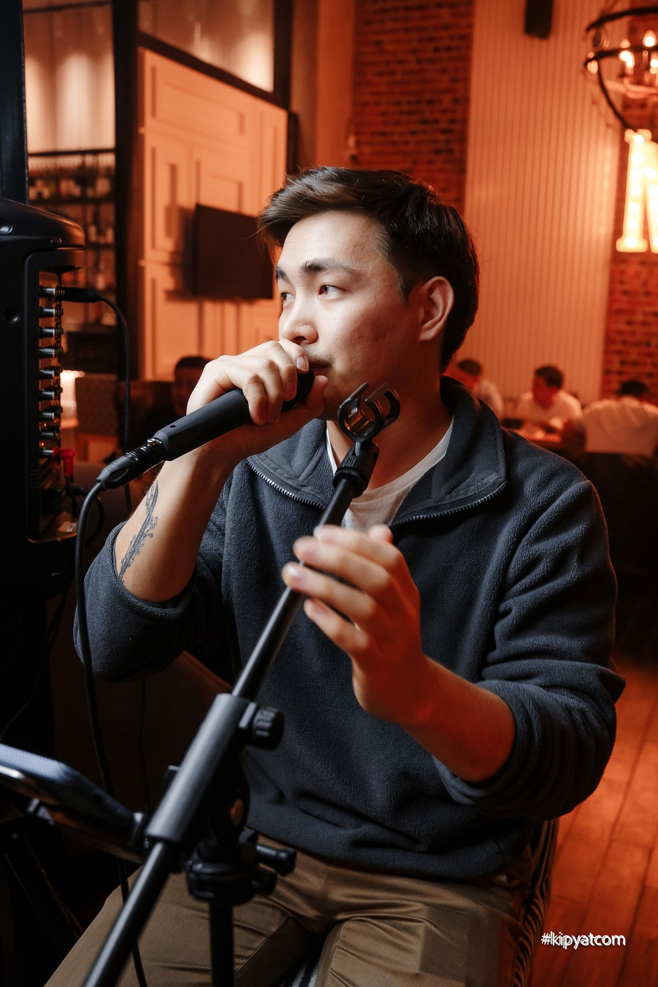 Поиск. Астана Кипятком