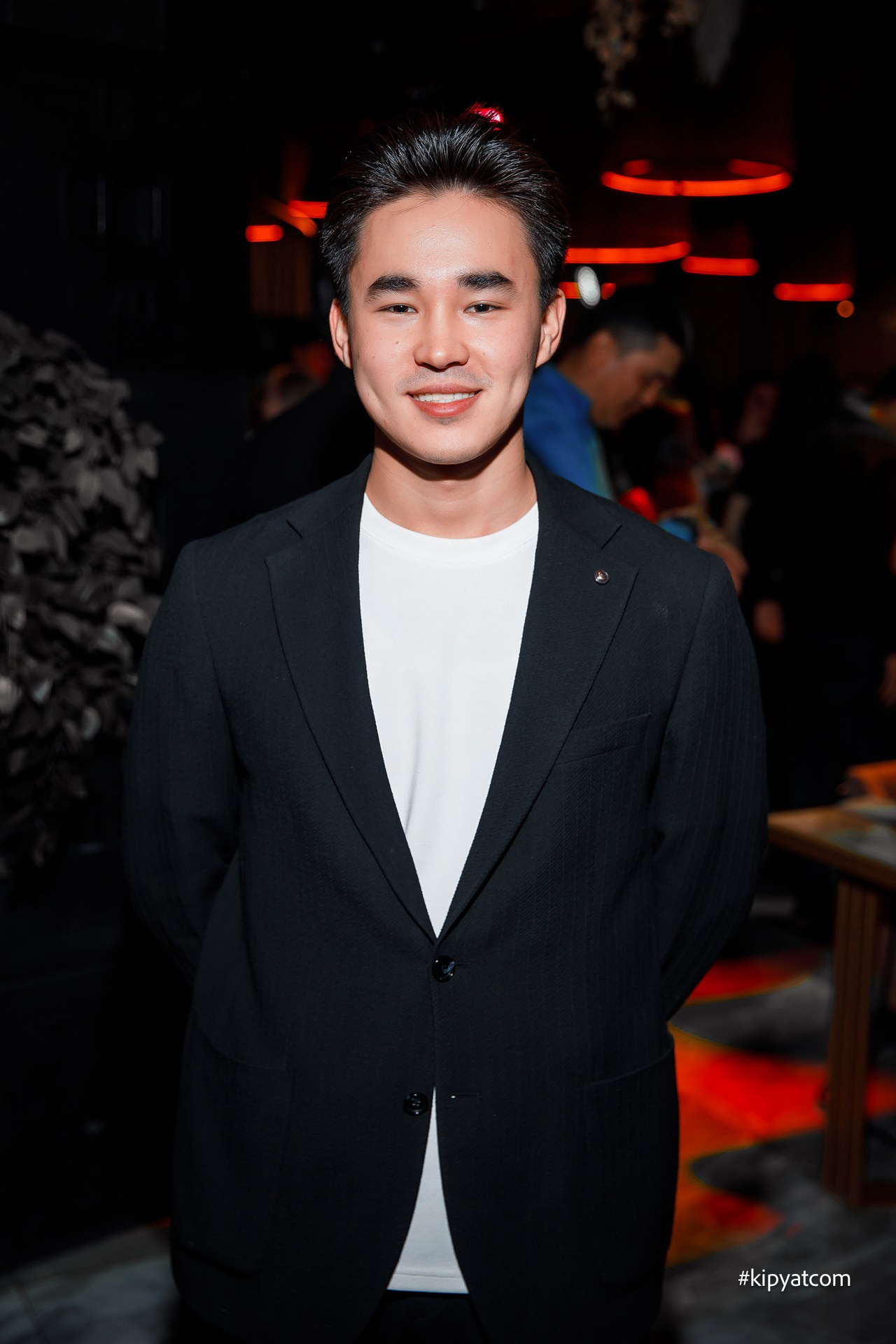 Поиск. Астана Кипятком