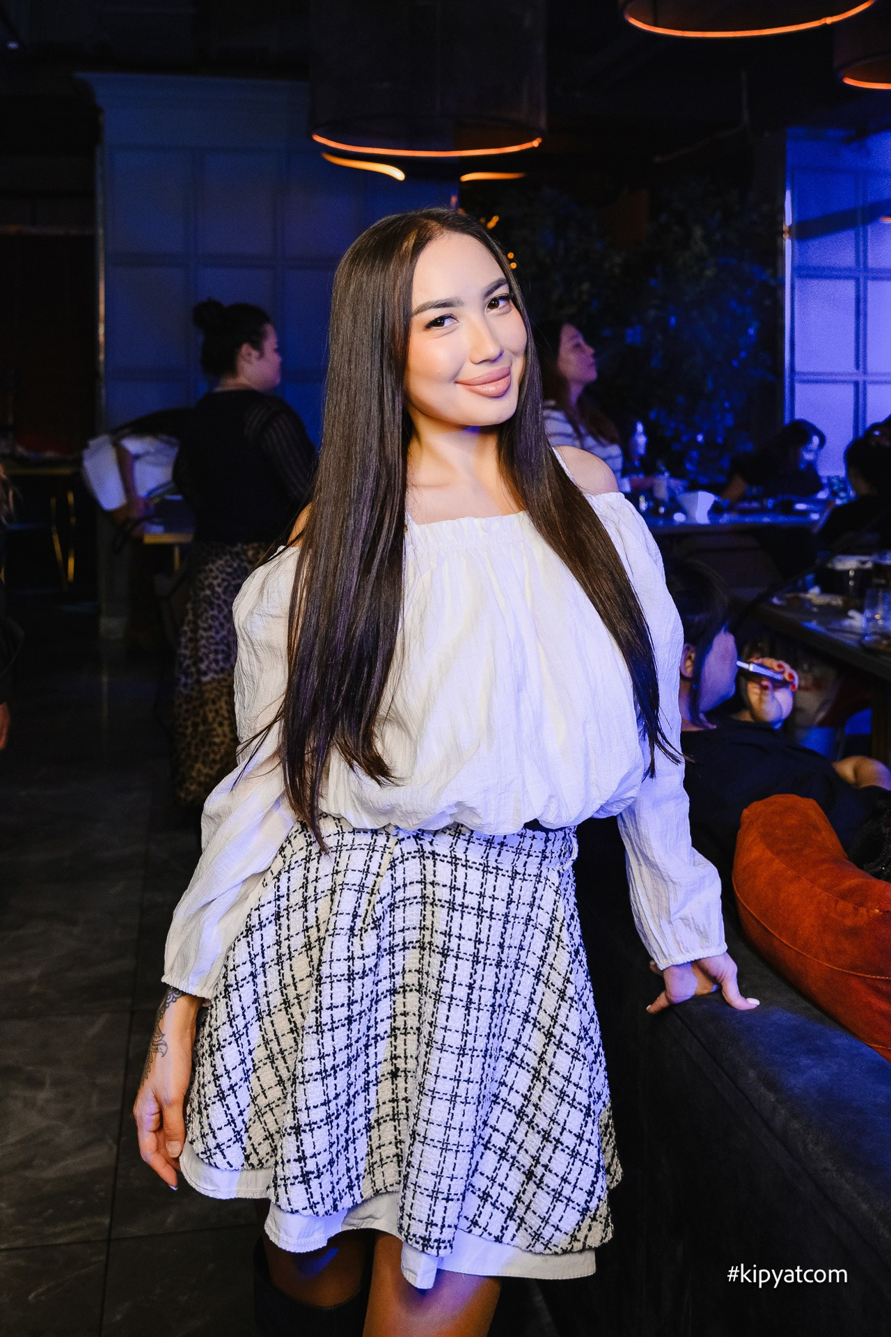 Bagatelle. Астана Кипятком