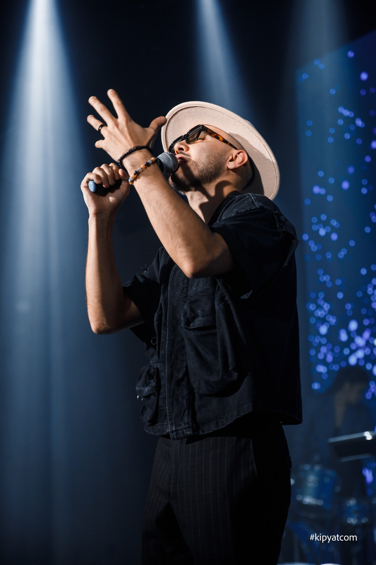 Поиск. Астана Кипятком