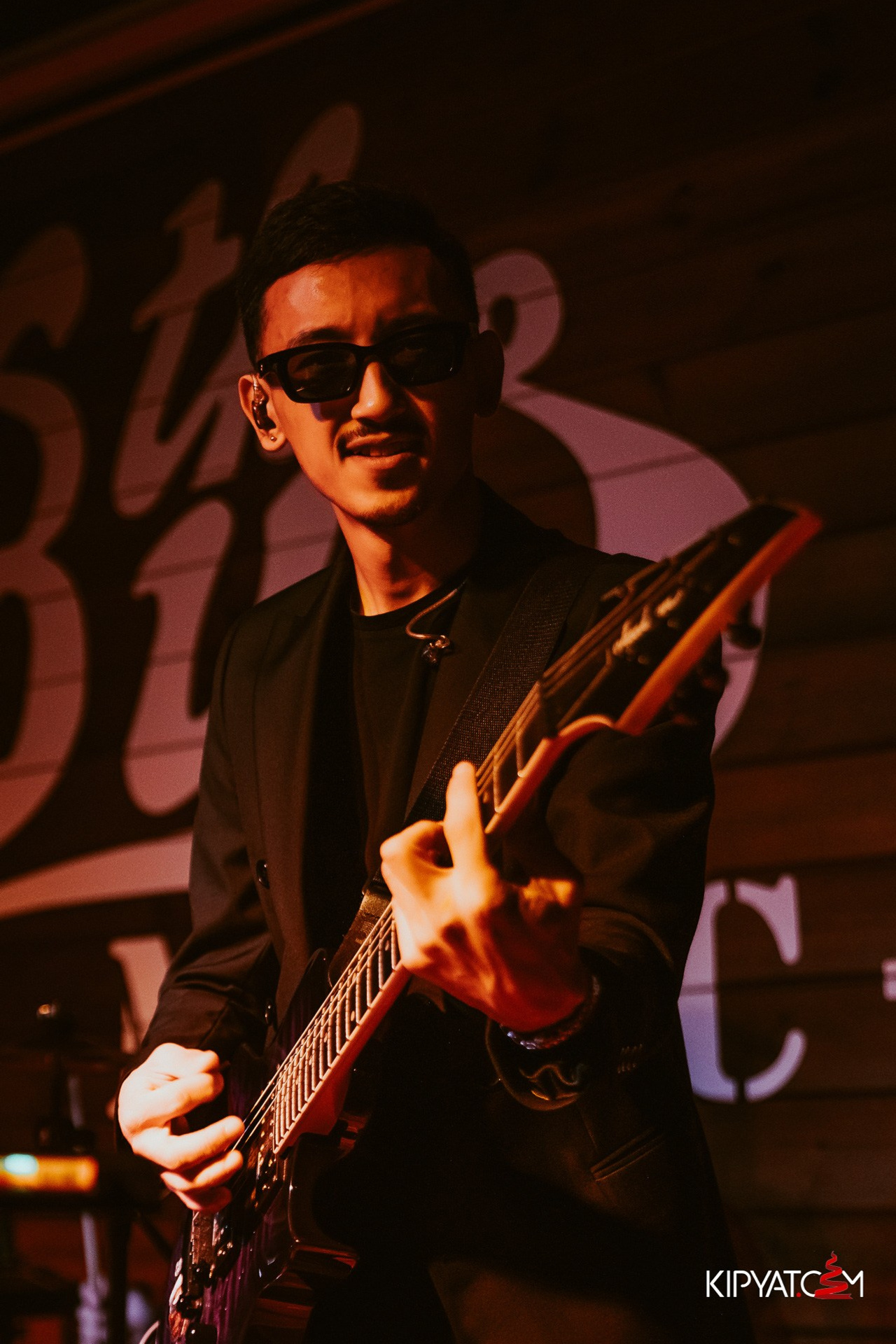 Поиск. Астана Кипятком