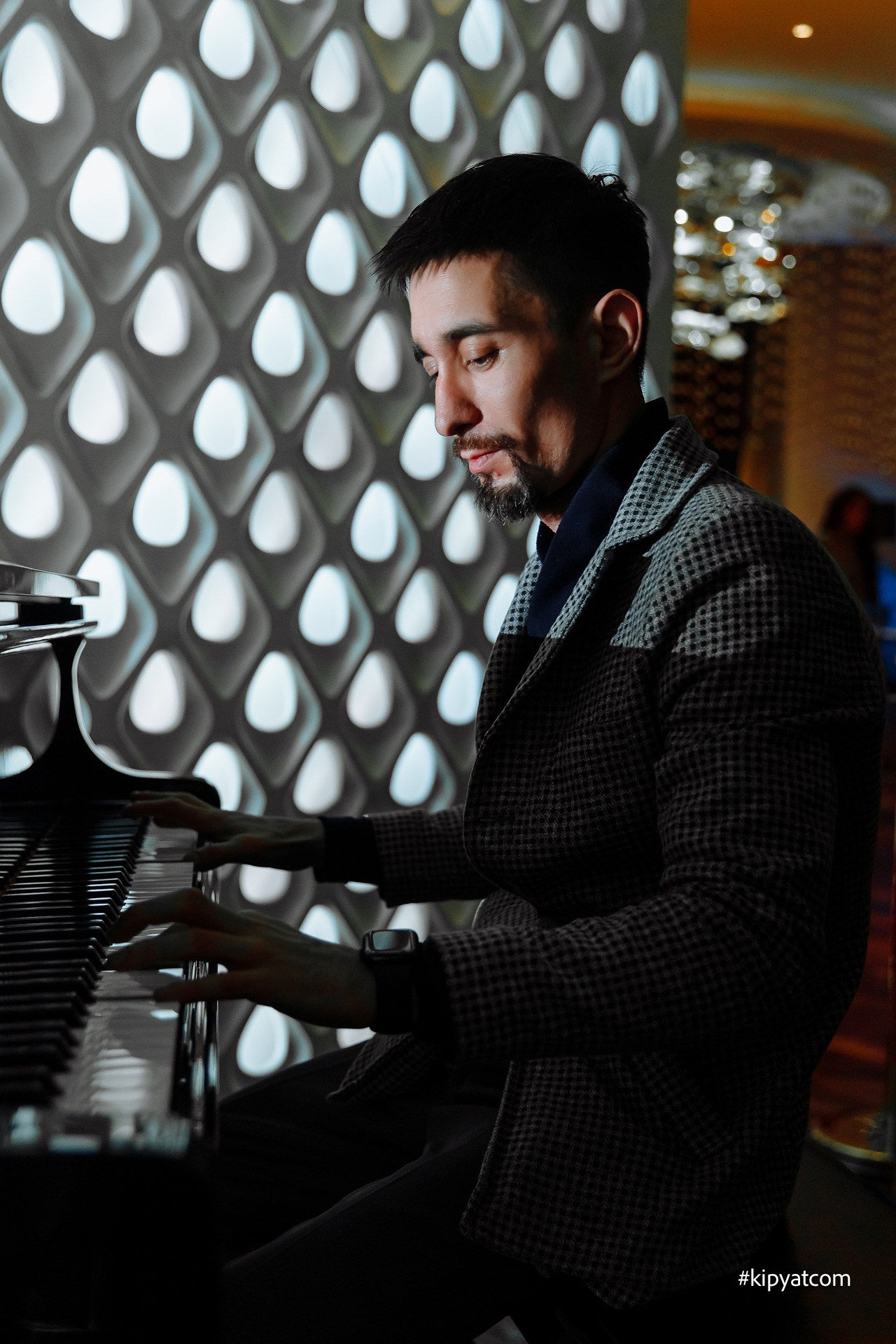 Поиск. Астана Кипятком