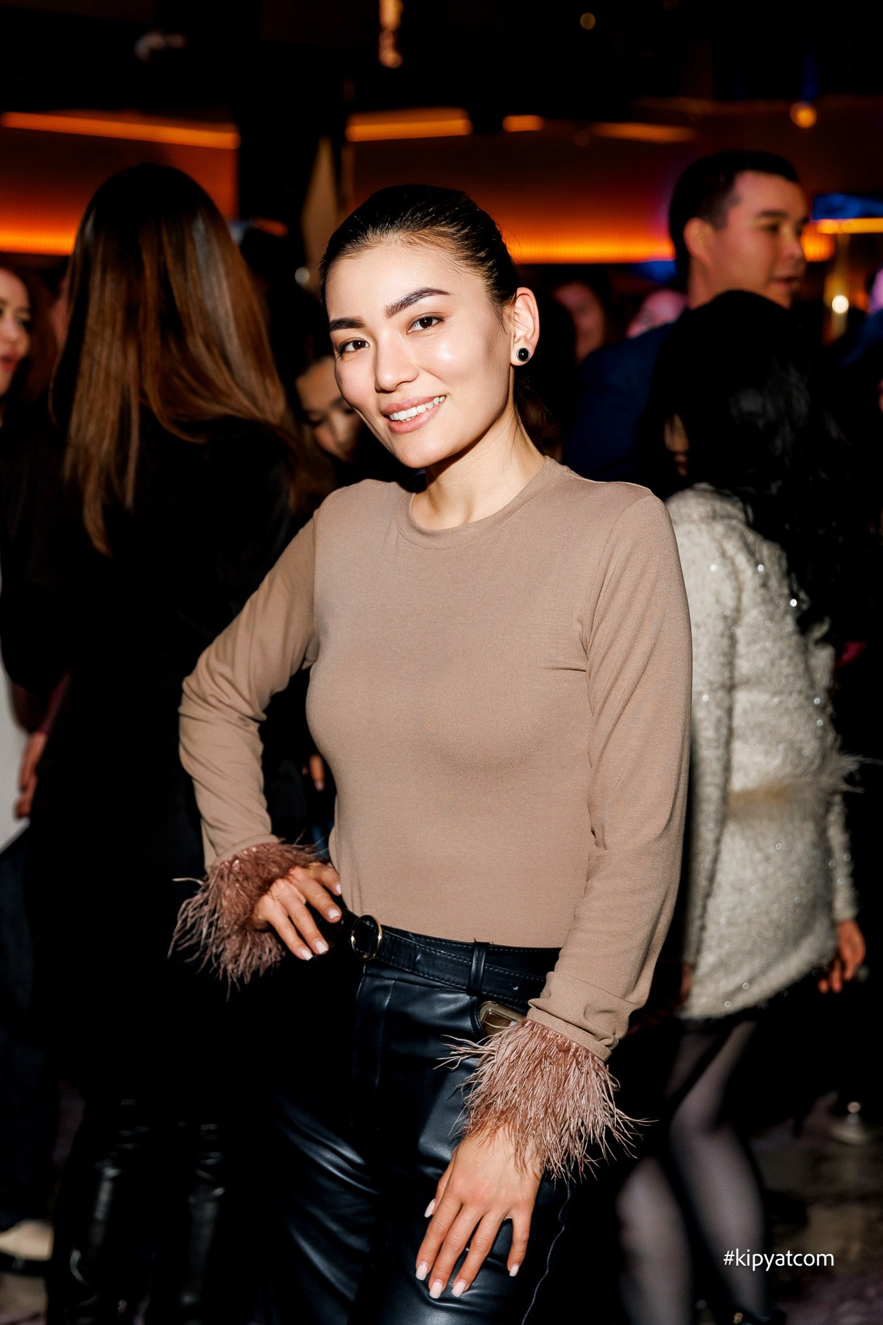 Забери меня. Астана Кипятком