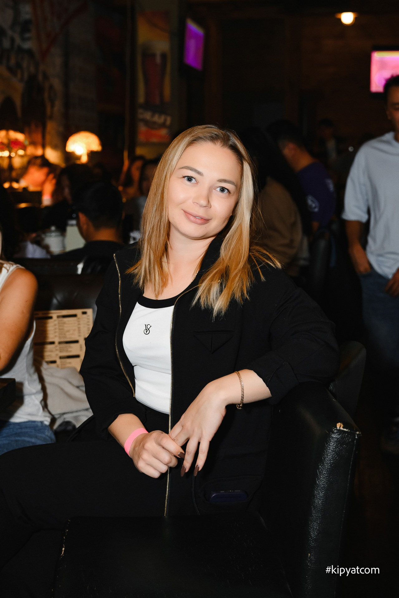 Поиск. Астана Кипятком