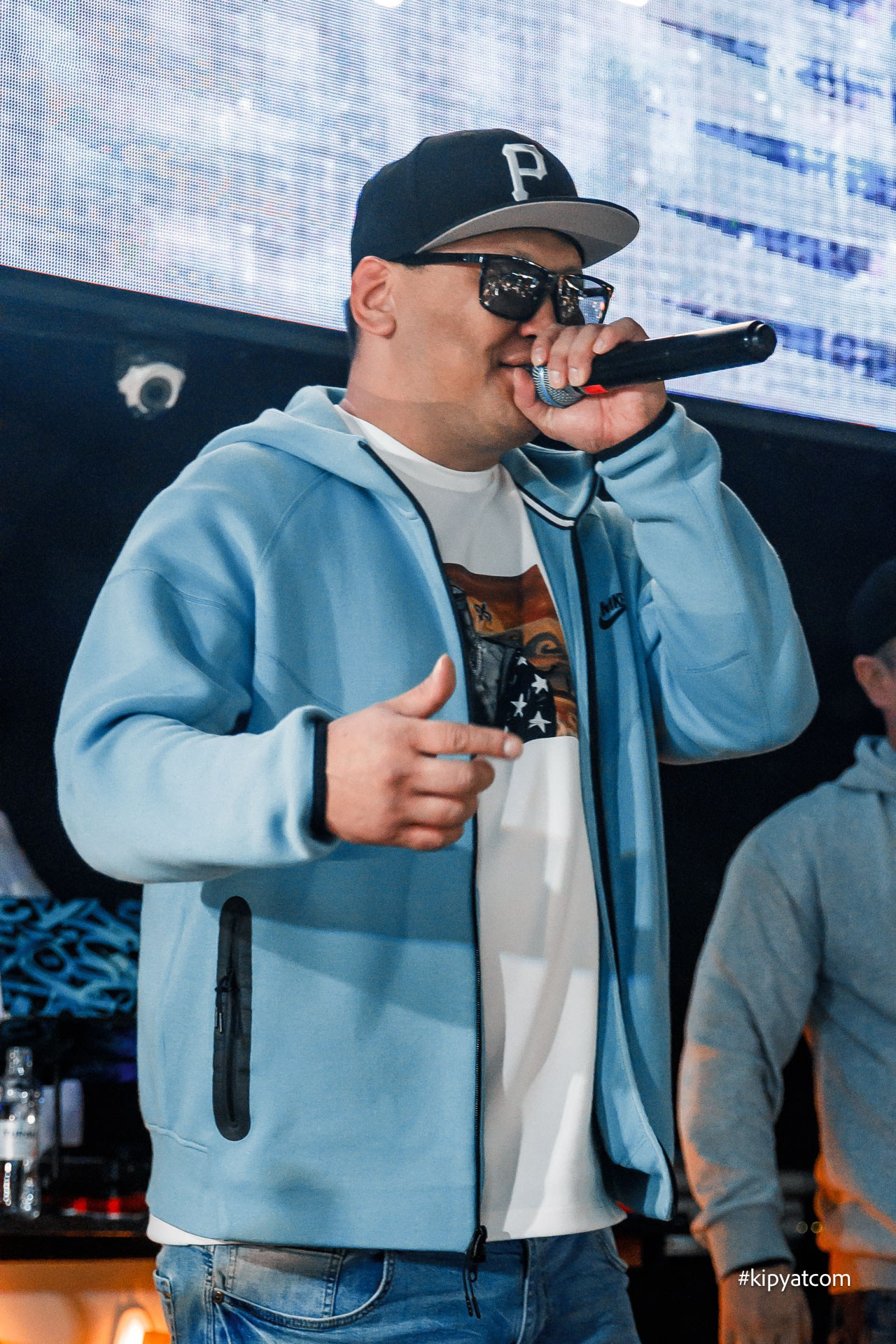 Поиск. Астана Кипятком