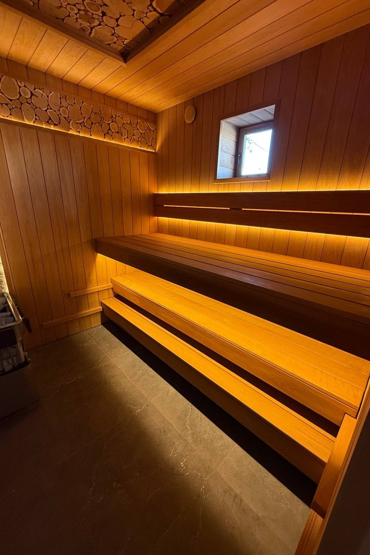 Сауна из&nbsp;термоосины и&nbsp;выдвижными полками