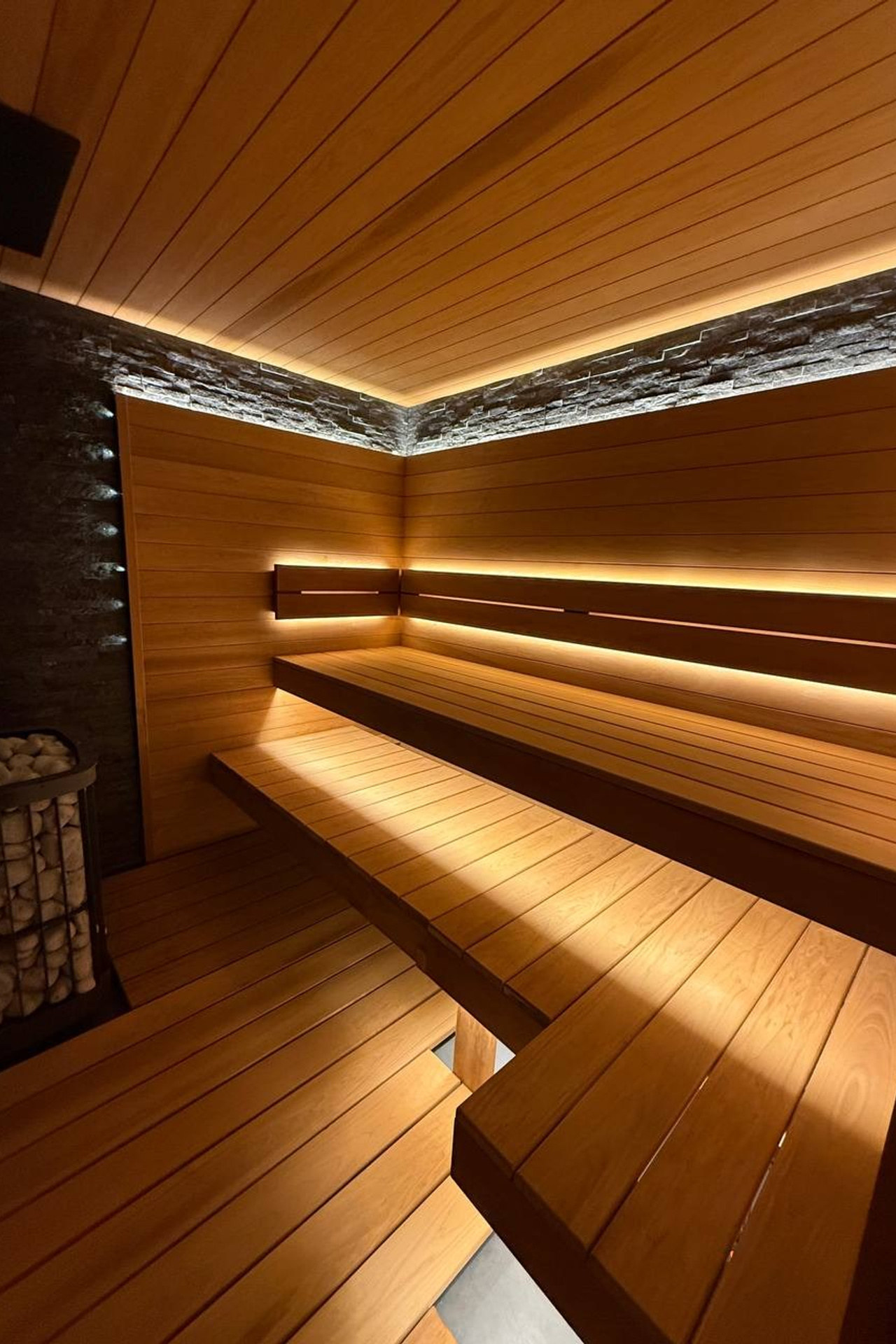 Сауна из&nbsp;термоосины со&nbsp;сдвижным полком