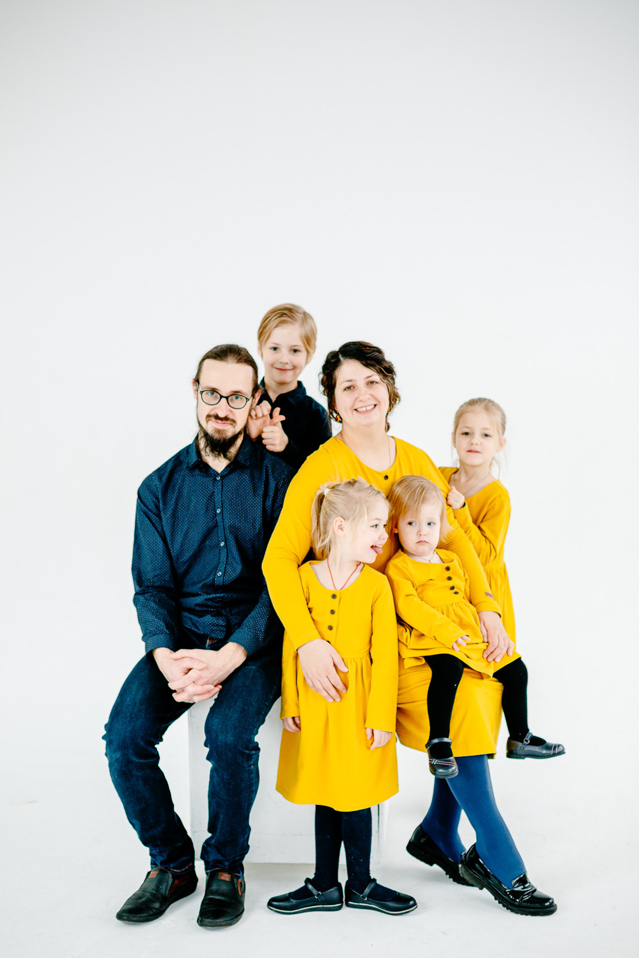Семейная фотосессия в студии