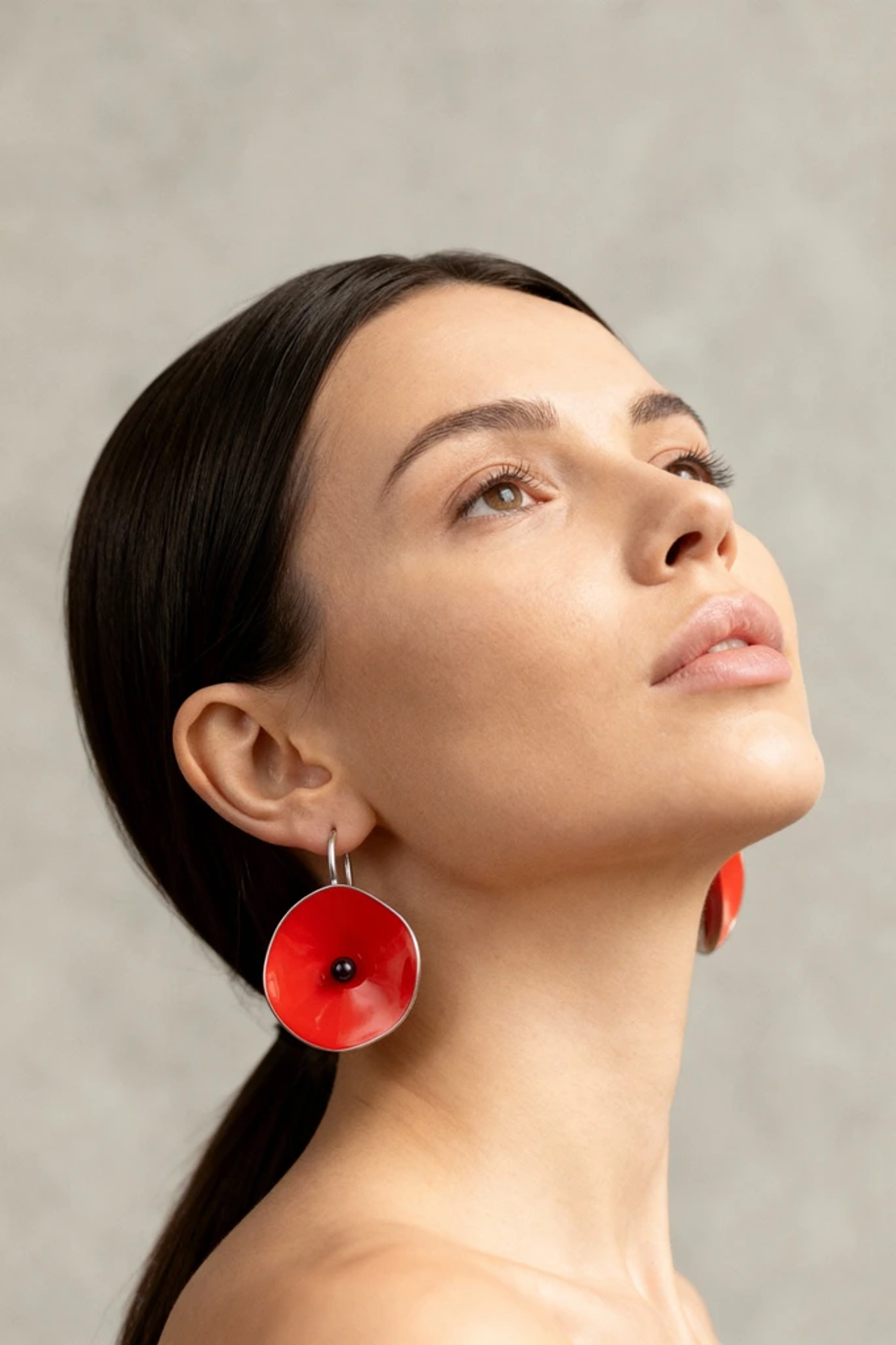 Красные серьги