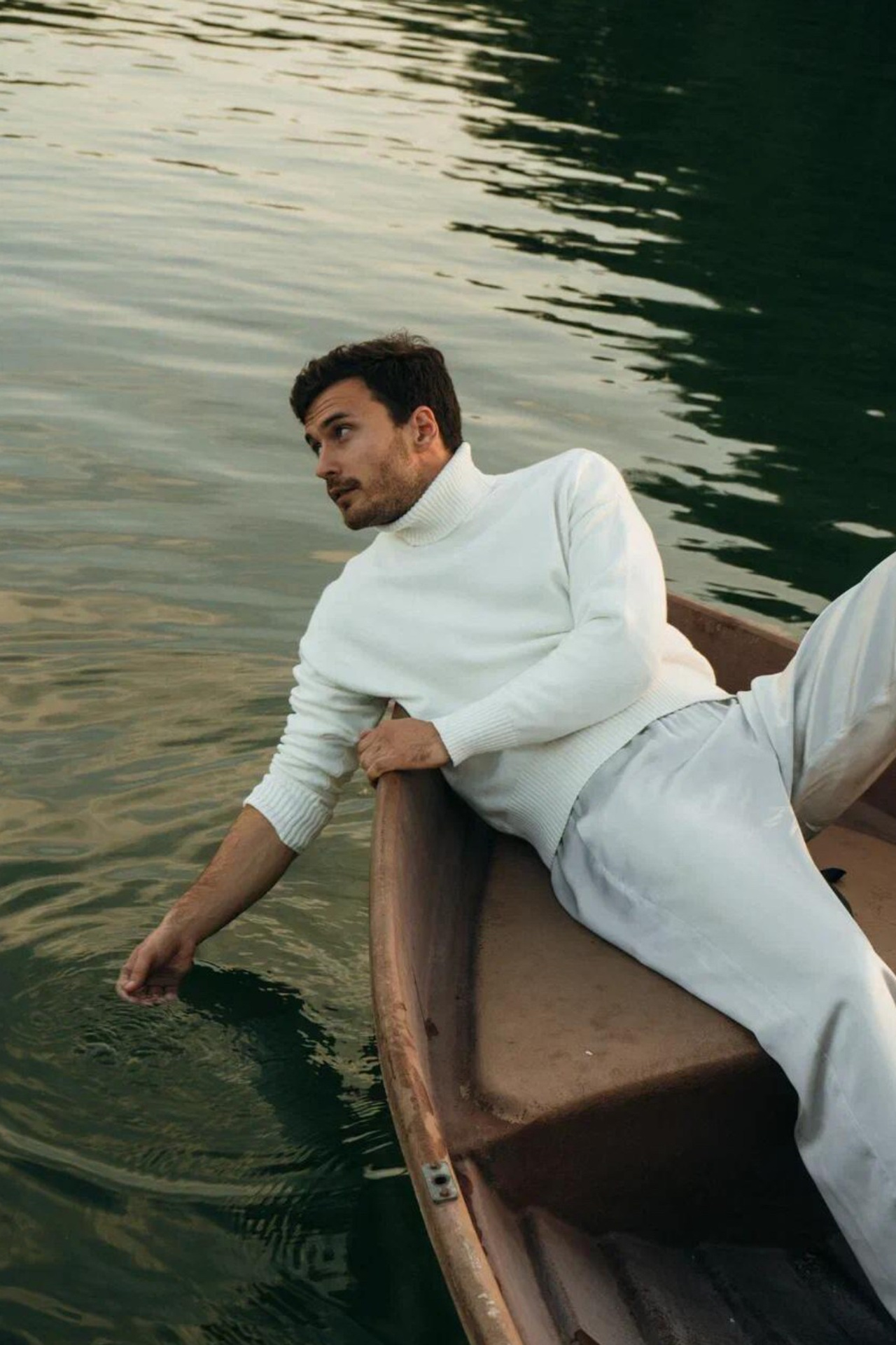 Фотограф для съемки одежды (предметка) в Москве — сделаем ваш товар желанным на фото