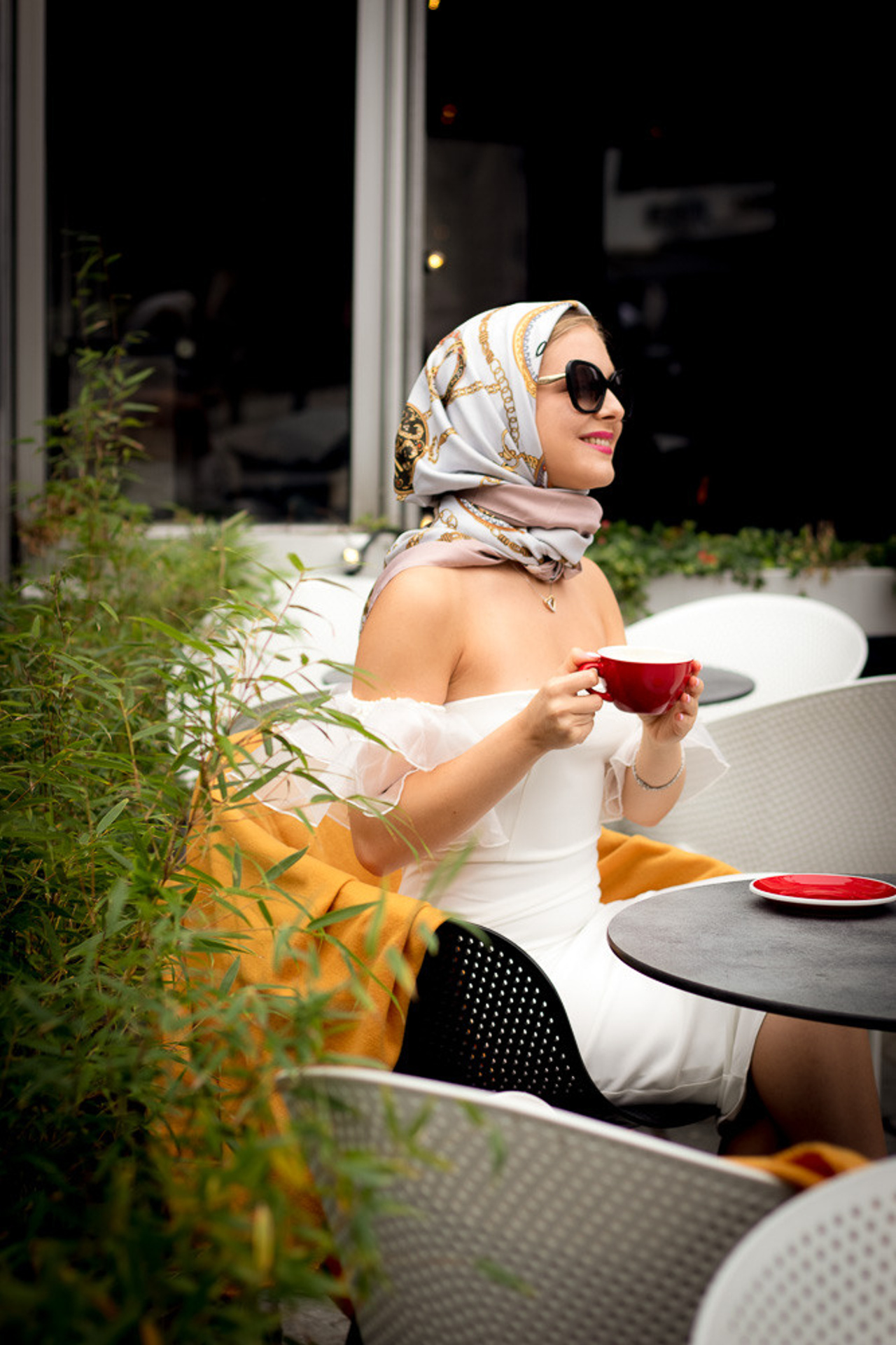 Flower dreams, Seda’s spring photoshoot. Family, Children and Business photographer in Belgium