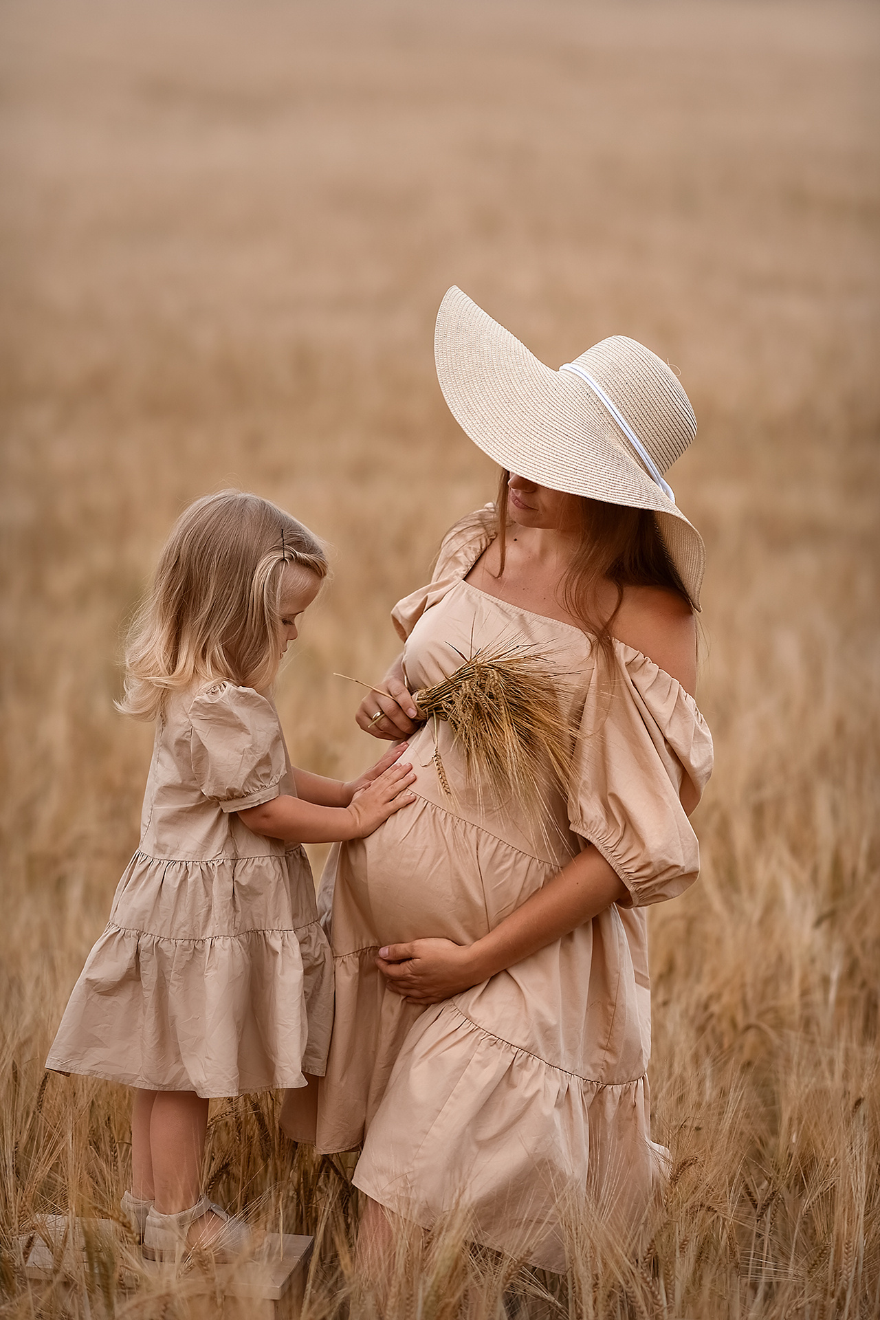 Семейная фотосессия на природе. Фотограф Юлия Кондратьева
