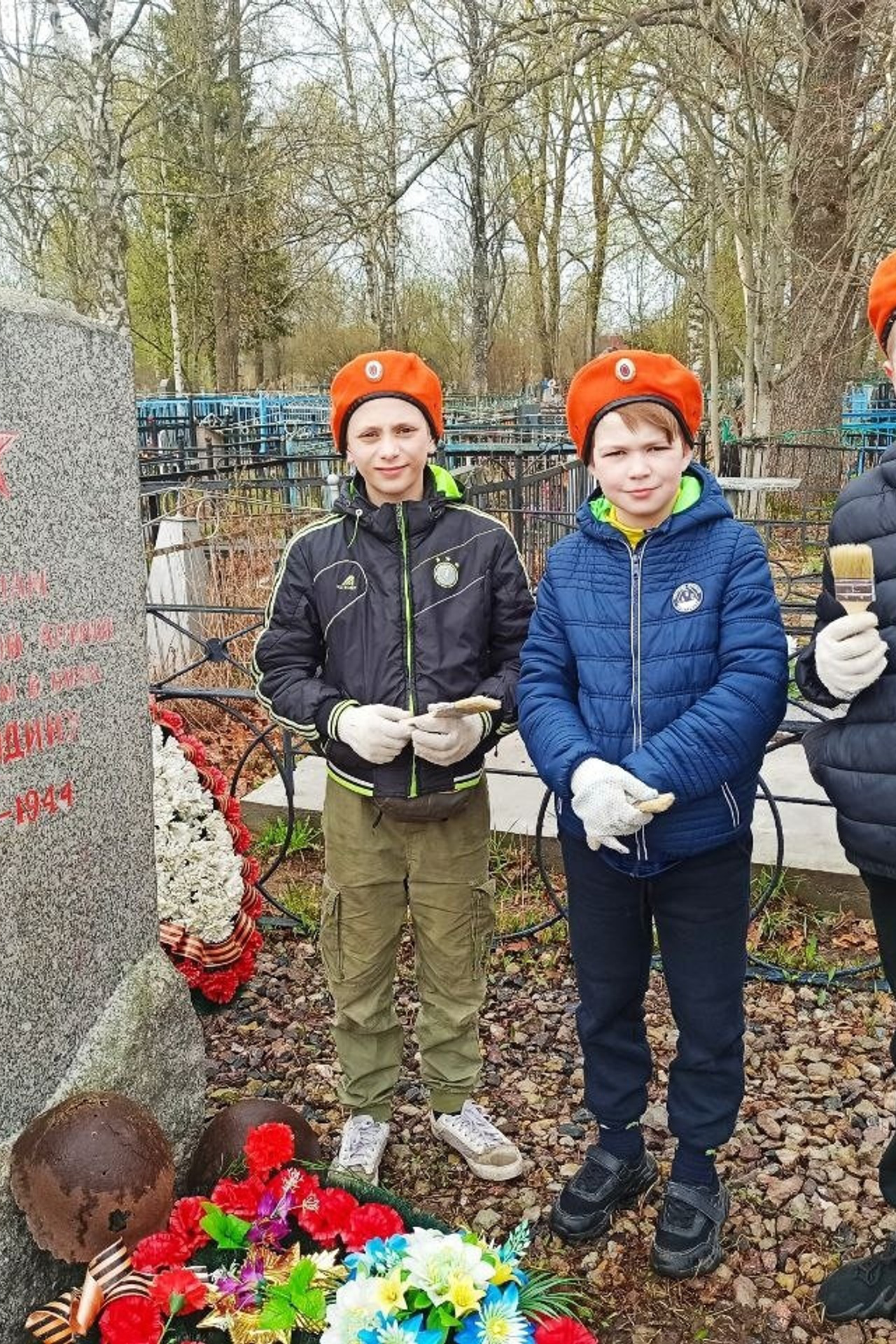 Гранитный обелиск «Неизвестный солдат». История Назиевского городского поселения