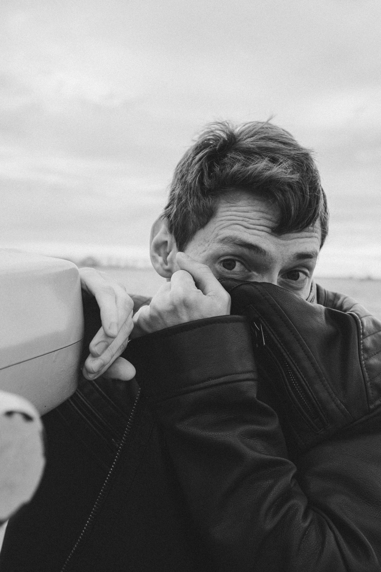 Прогулка — мужской портрет в стиле lifestyle