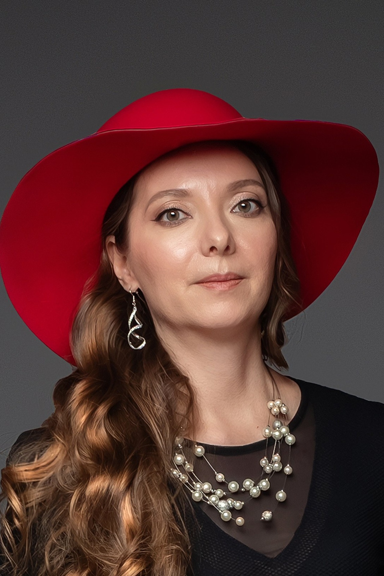 Женский портрет. Главная