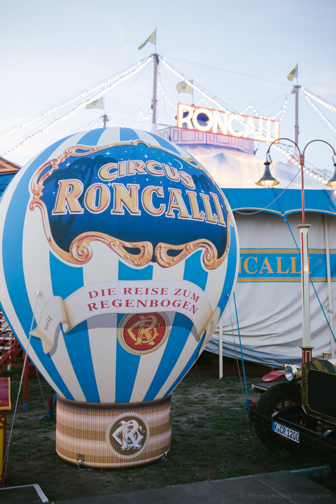 Once Upon a Time in Roncalli Circus. Dusseldorf.