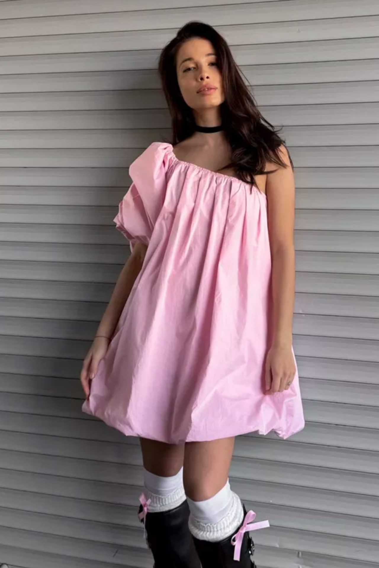 Платье розовое