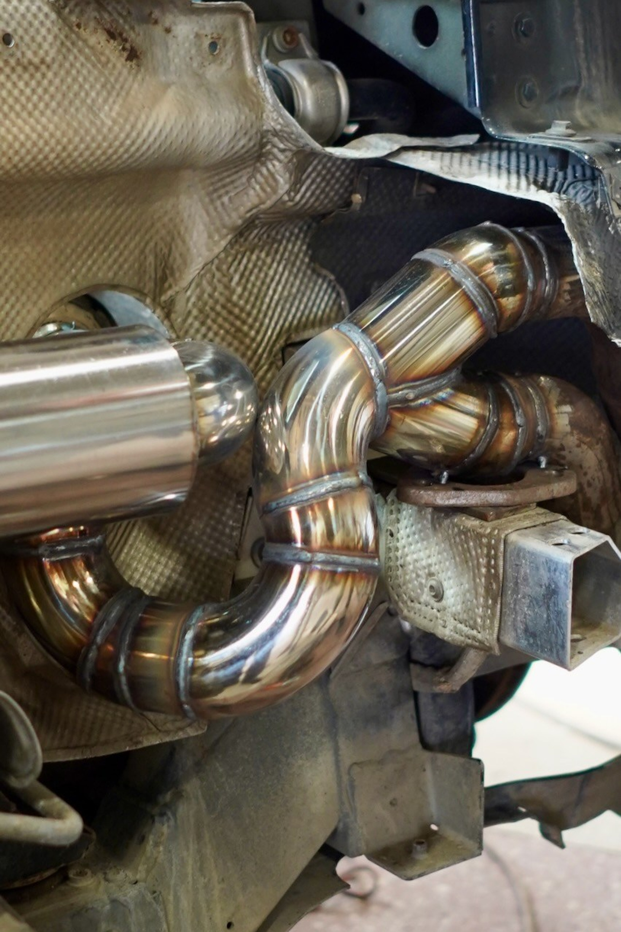 Audi R8. Провыхлоп — Тюнинг и ремонт выхлопных систем в Саратове