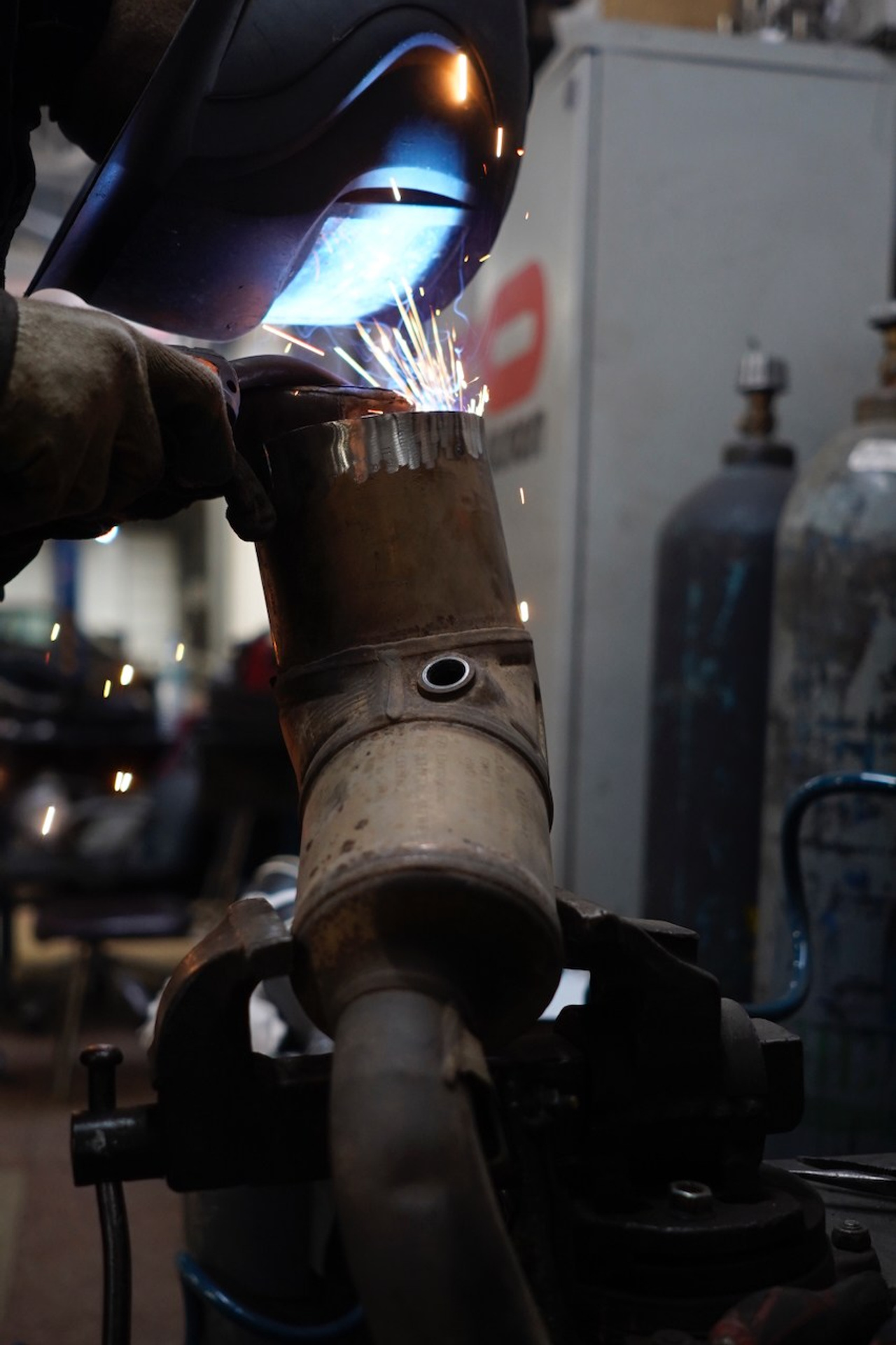 AUDI A4. Провыхлоп — Тюнинг и ремонт выхлопных систем в Саратове