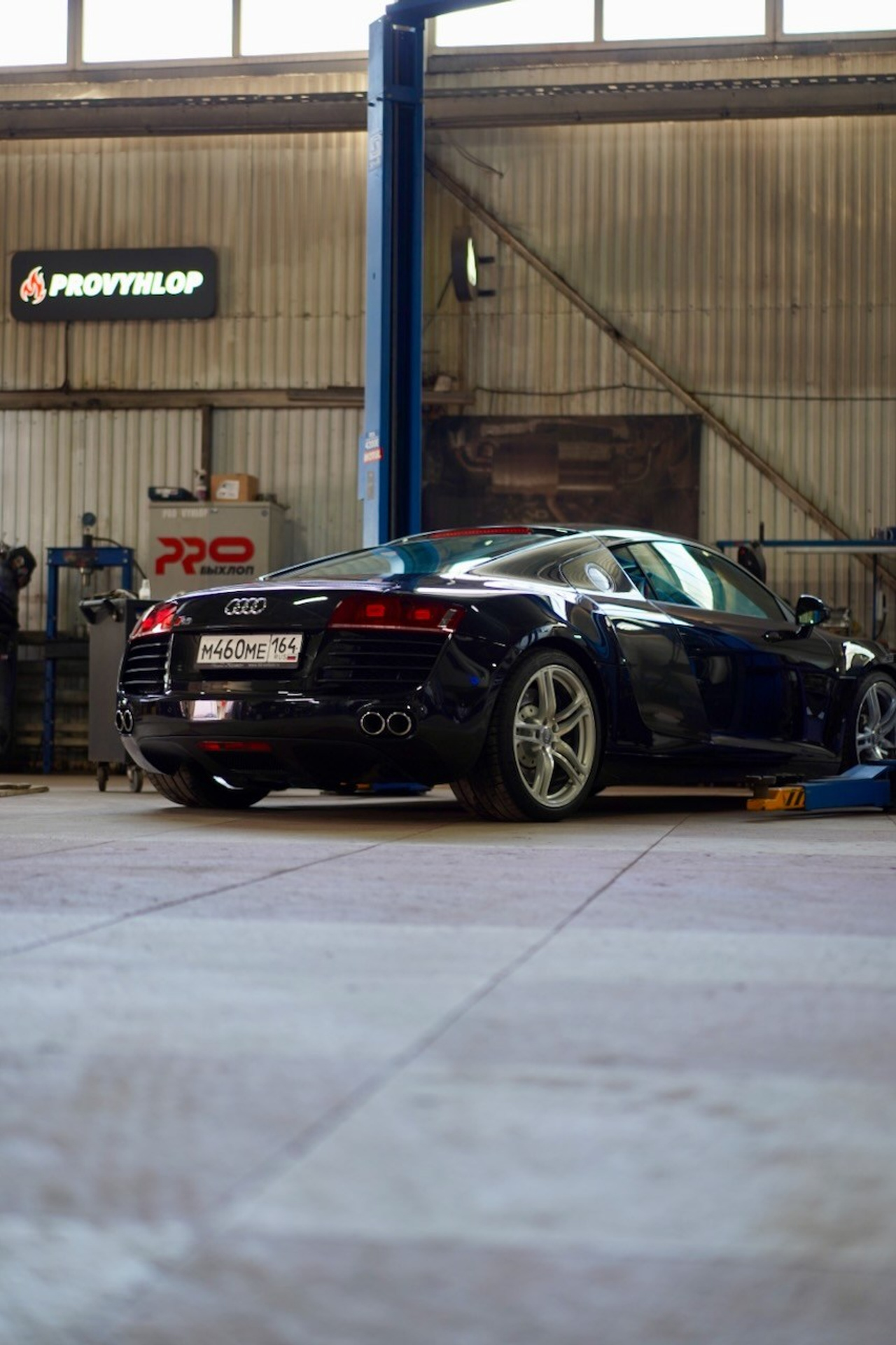 Audi R8. Провыхлоп — Тюнинг и ремонт выхлопных систем в Саратове