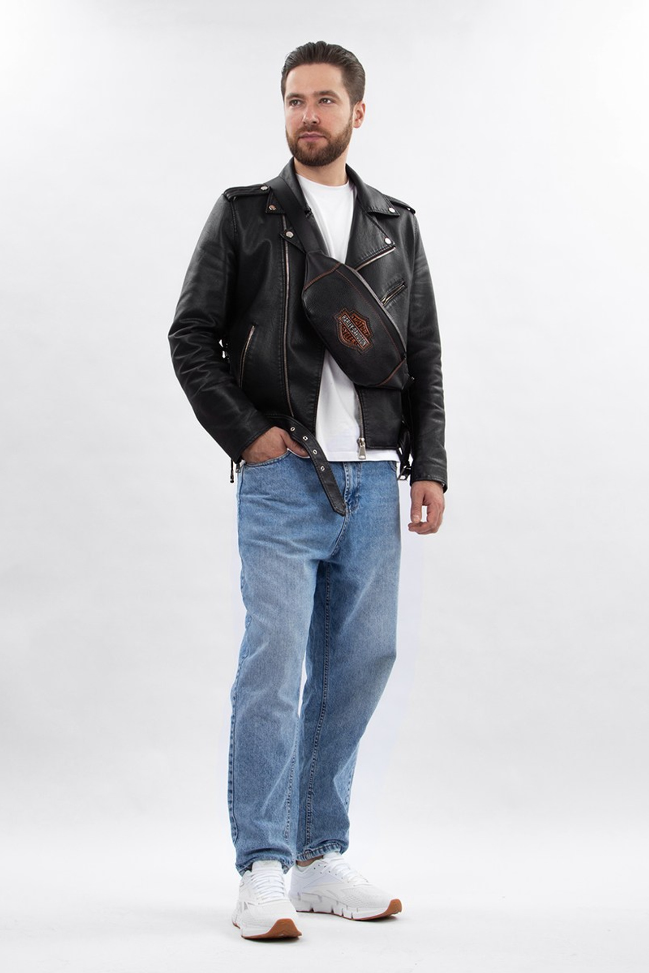 Фотосъёмка товаров с моделью для маркетплейсов | Москва | Фотостудия AURA | АУРА. Предметная фотостудия AURA