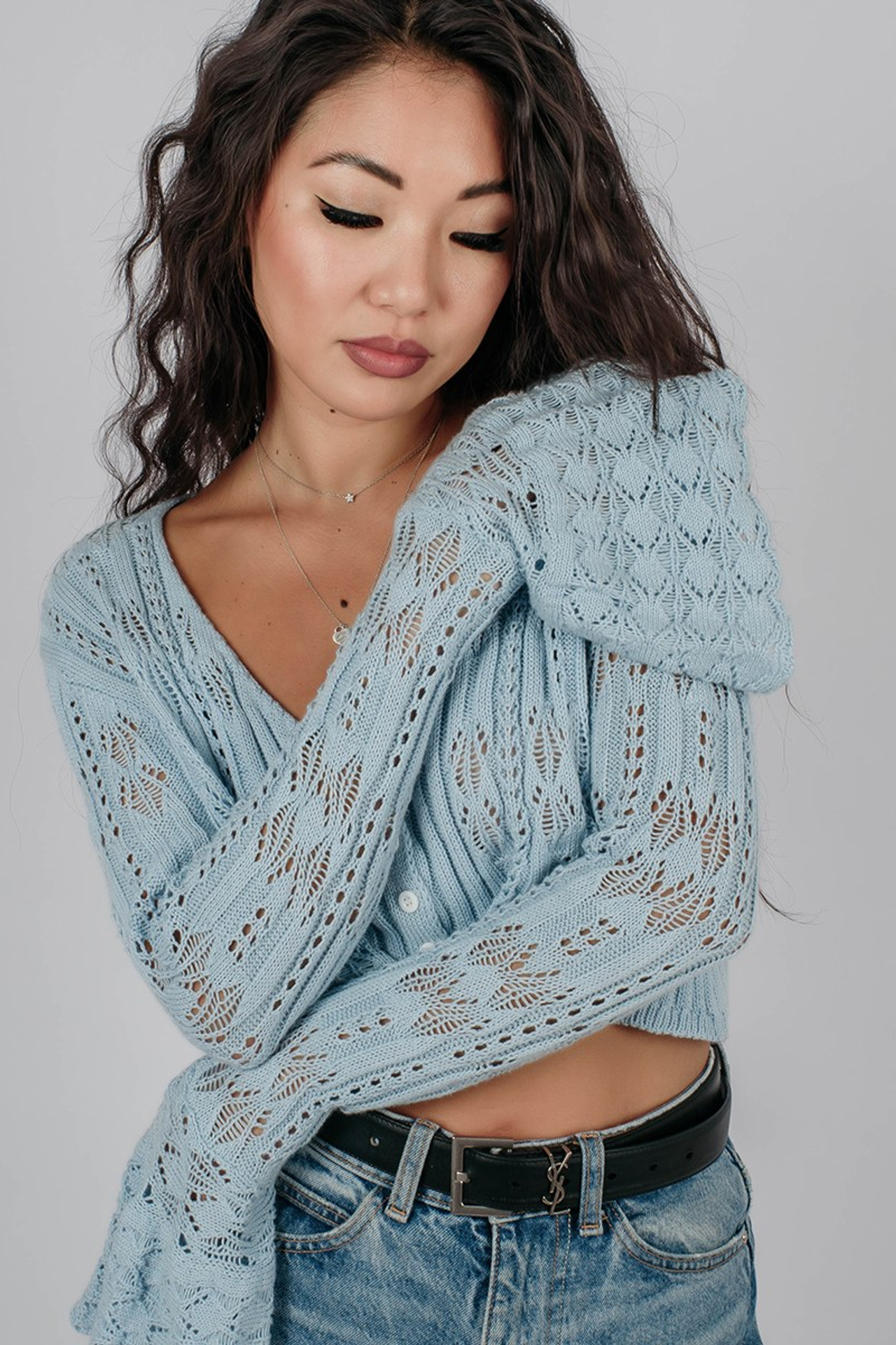 Фотосъёмка товаров с моделью для маркетплейсов | Москва | Фотостудия AURA | АУРА. Предметная фотостудия AURA