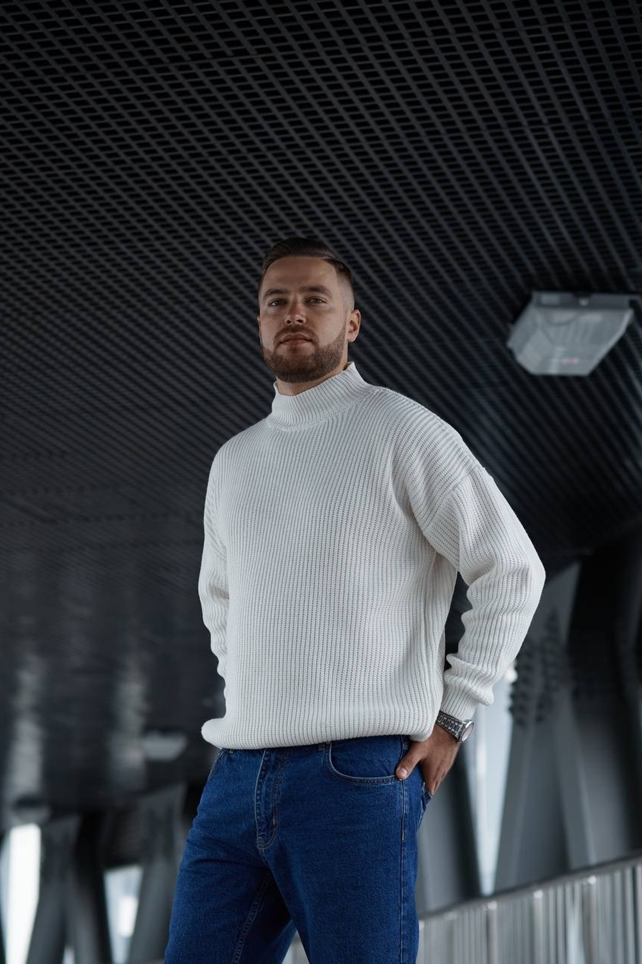 Александр 52 — XL / рост — 190. Предметная фотостудия AURA