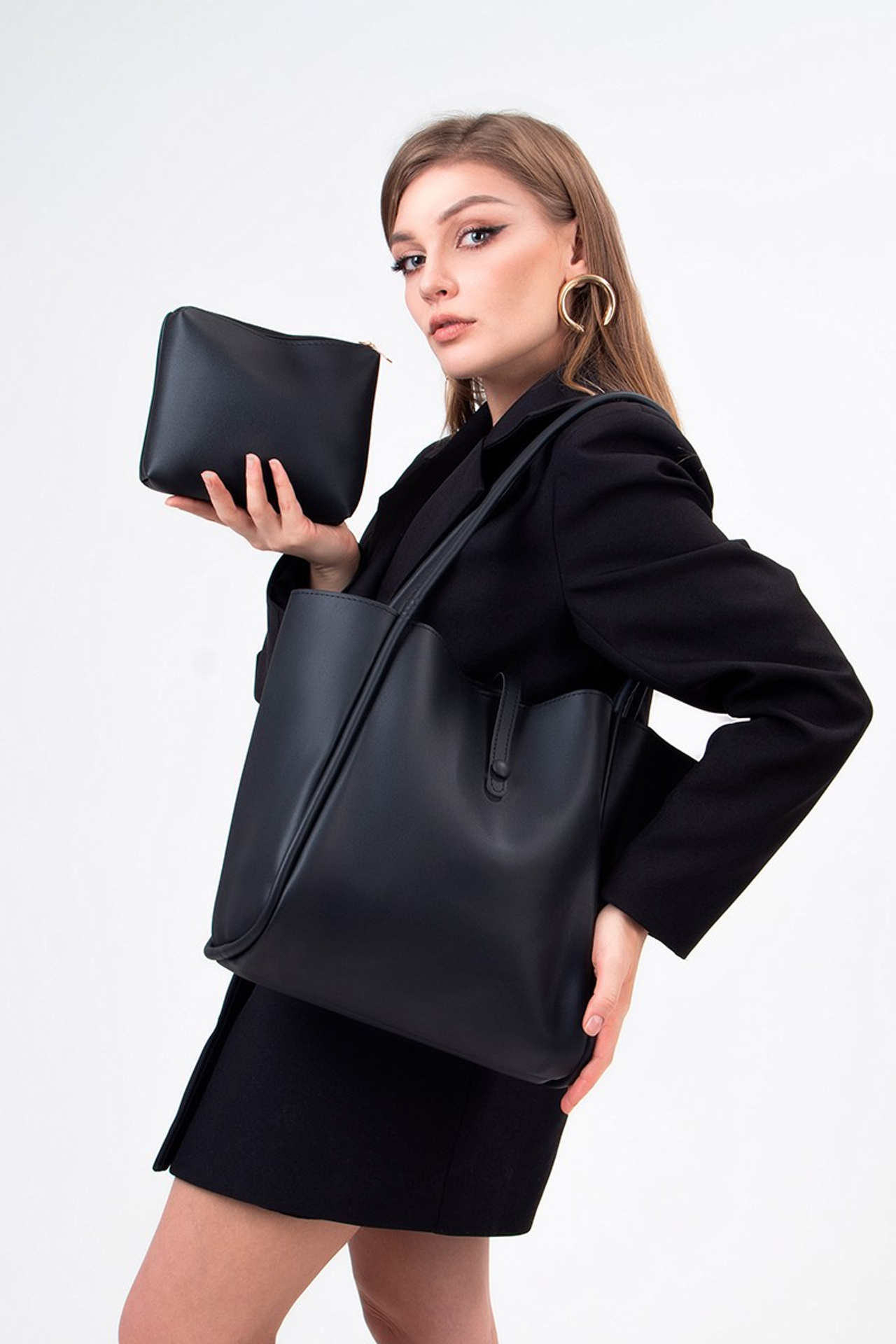 Фотосъёмка товаров с моделью для маркетплейсов | Москва | Фотостудия AURA | АУРА. Предметная фотостудия AURA