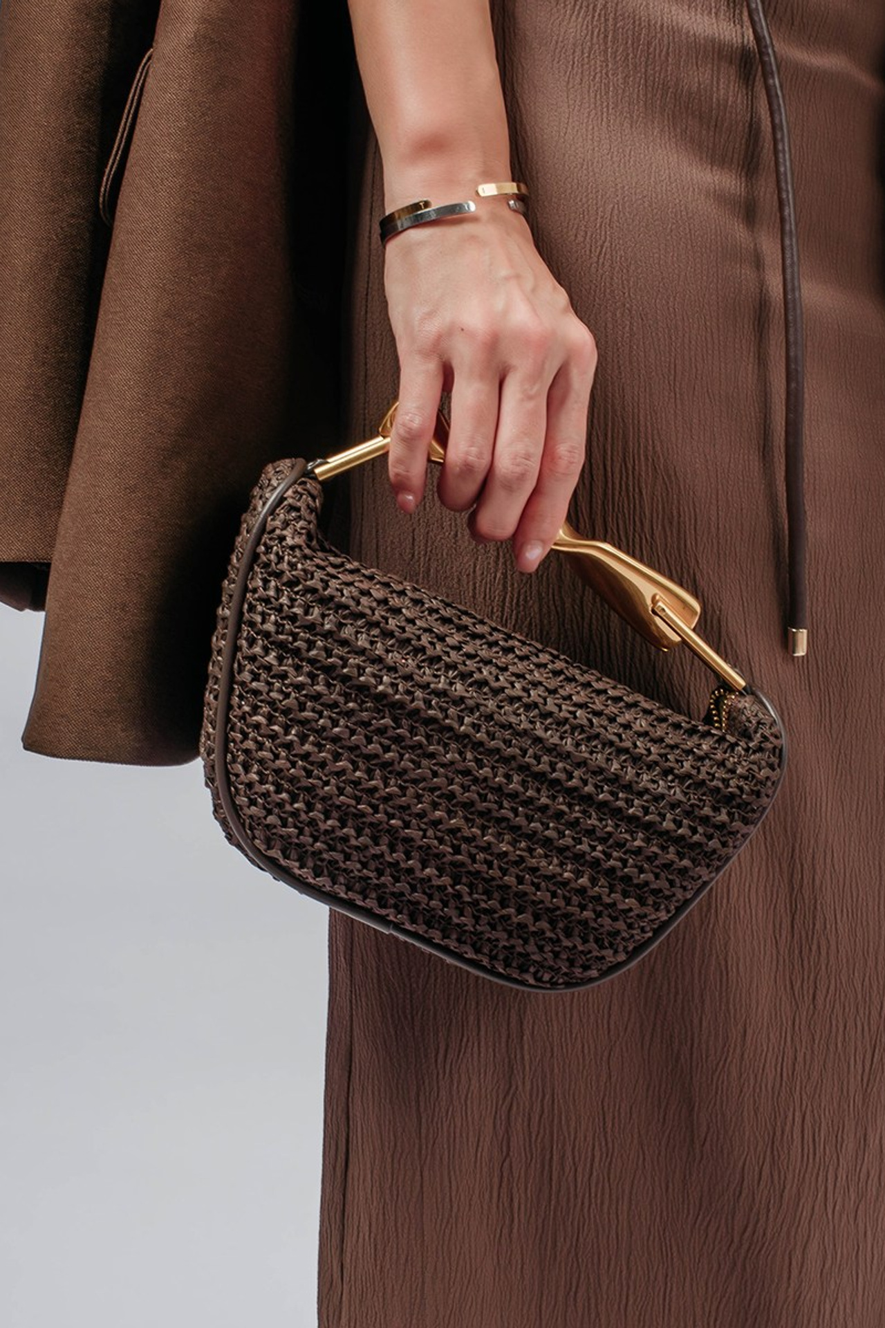 Фото сумок и аксессуаров для маркетплейсов | Фотограф в Москве Фотостудия AURA | АУРА. Предметная фотостудия AURA